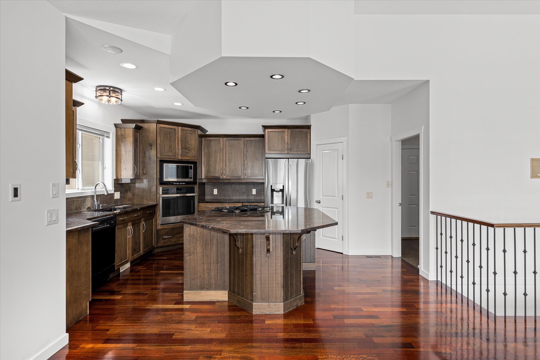 15-1581 Gregory Rd-1015.jpg