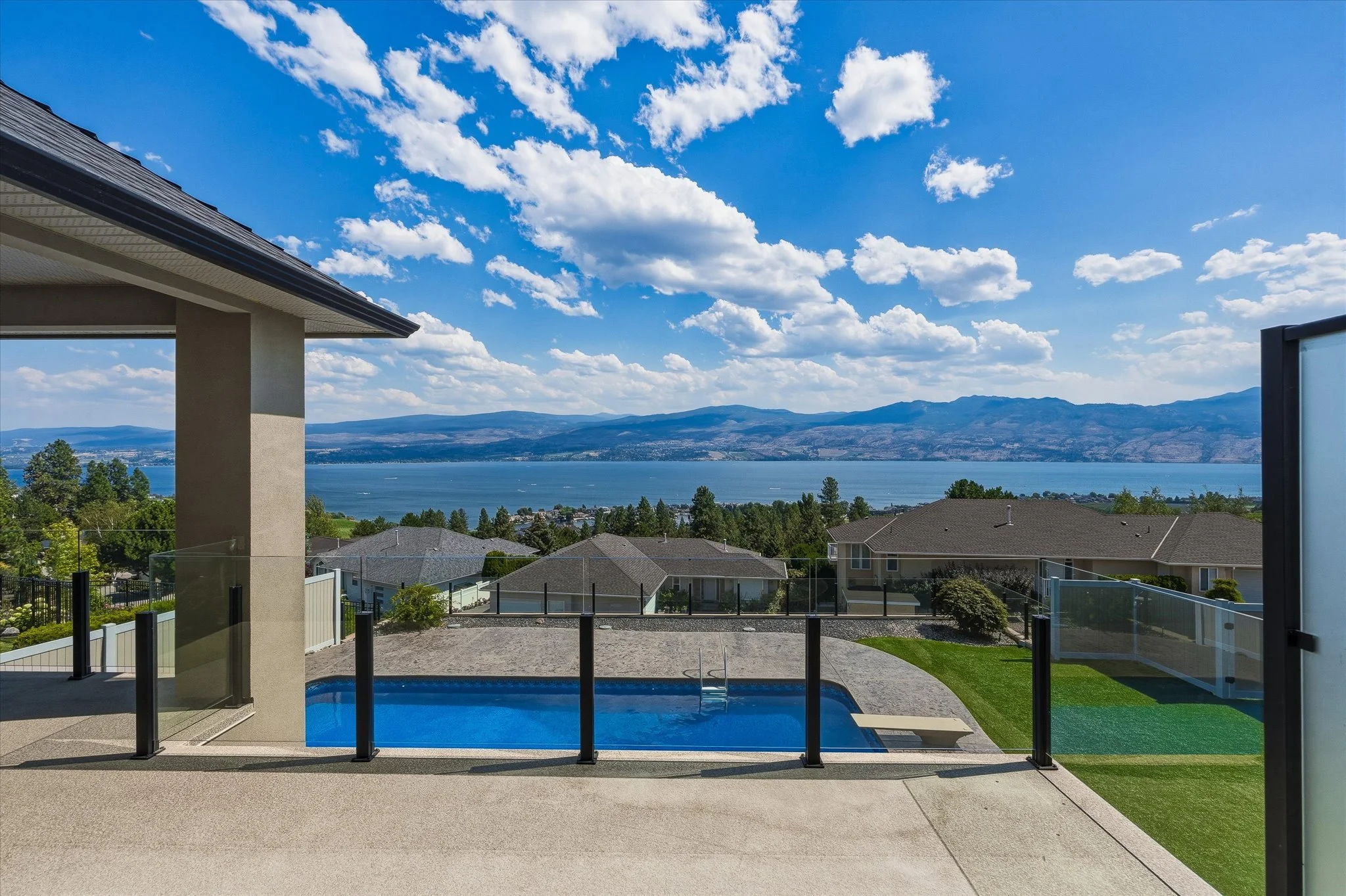 21-1581 Gregory Rd-1021.jpg