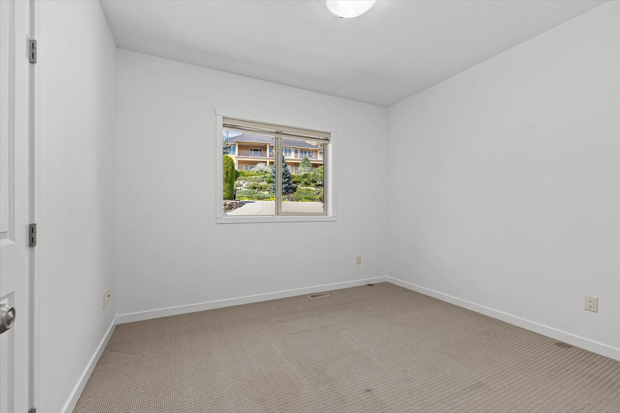 33-1581 Gregory Rd-1033.jpg
