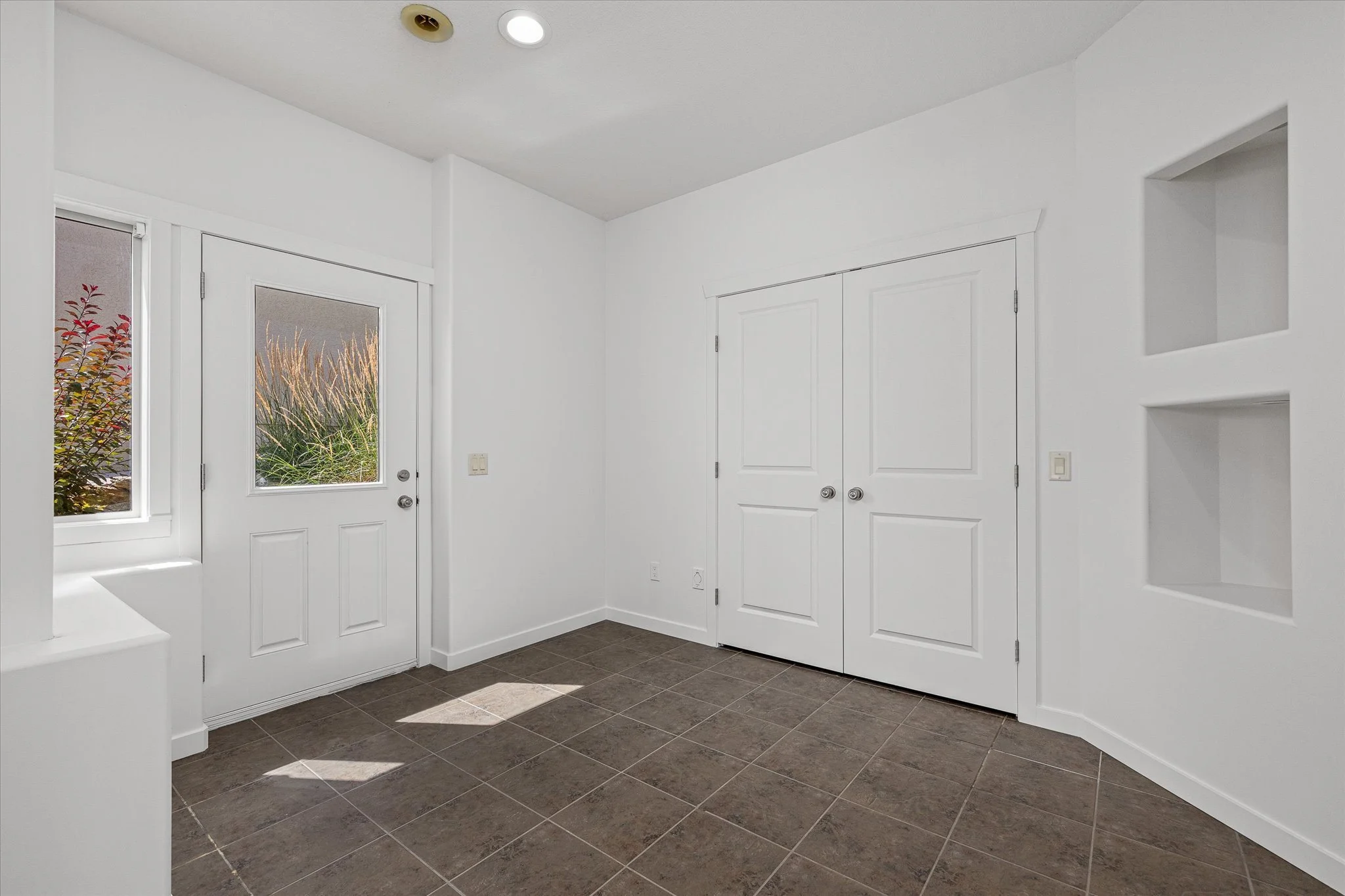 38-1581 Gregory Rd-1038.jpg