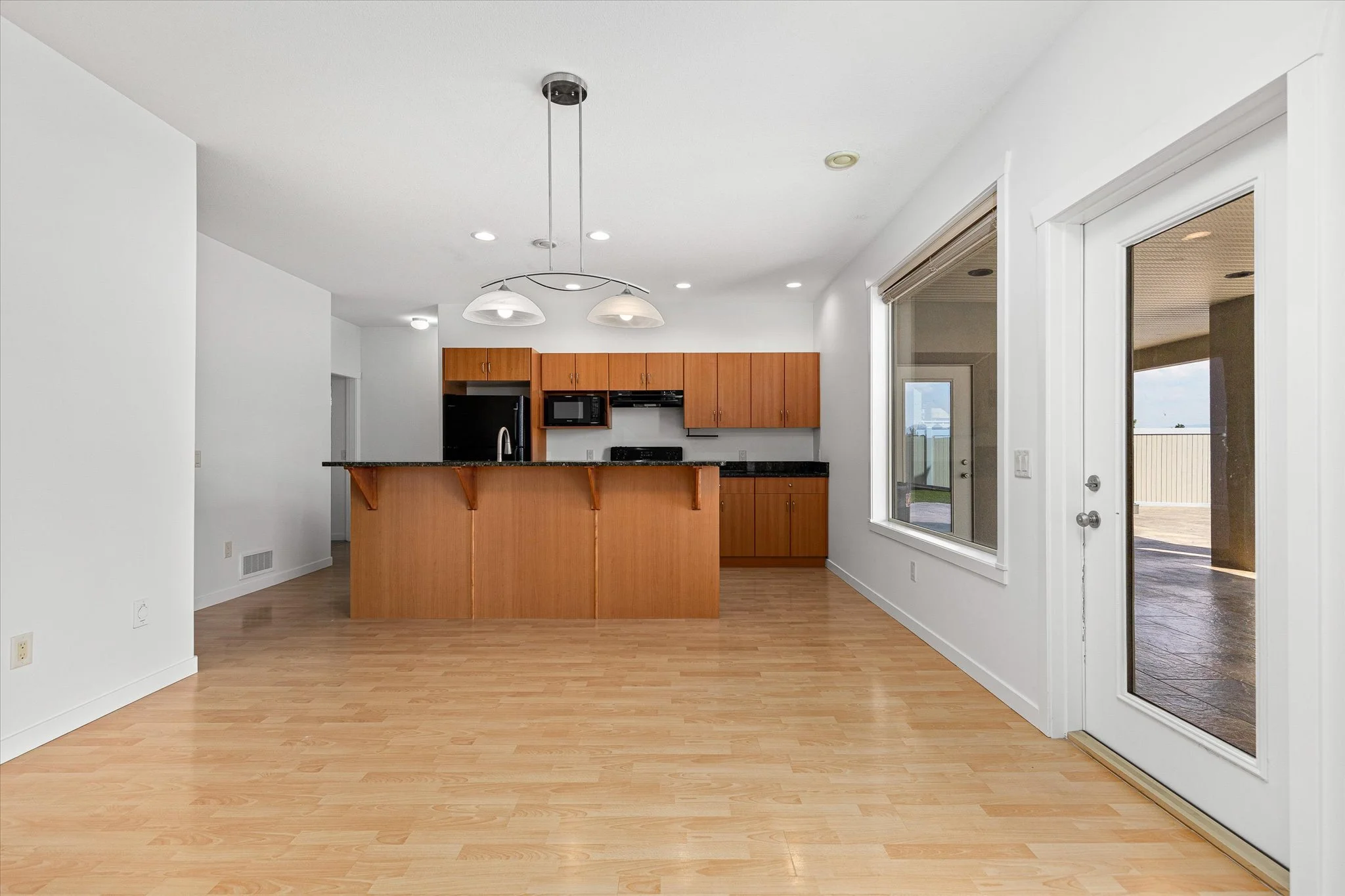 44-1581 Gregory Rd-1044.jpg