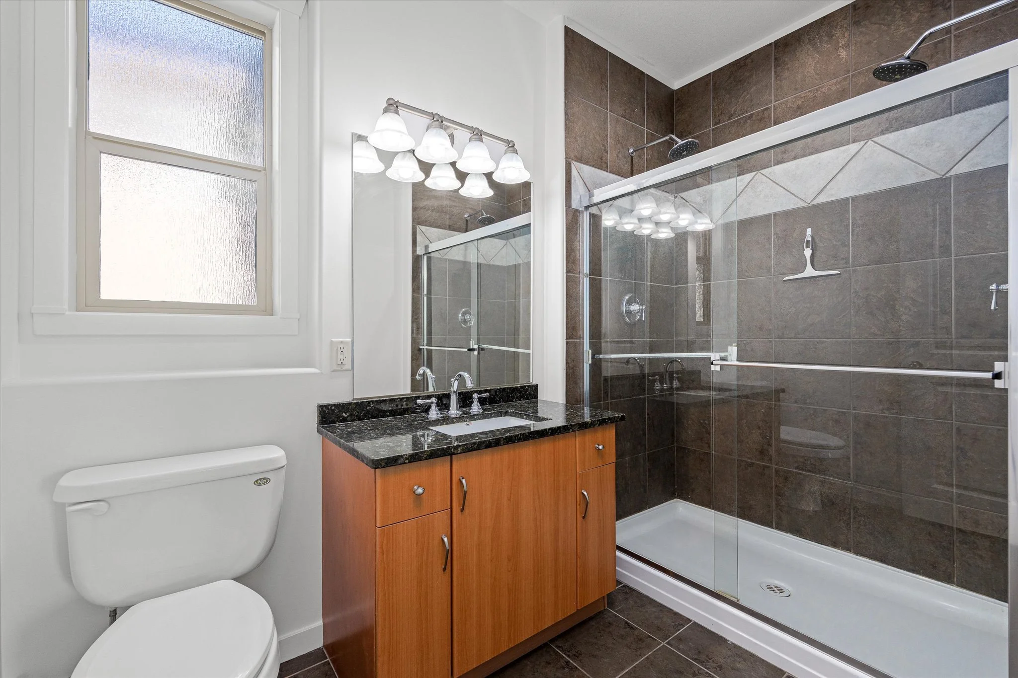 50-1581 Gregory Rd-1050.jpg