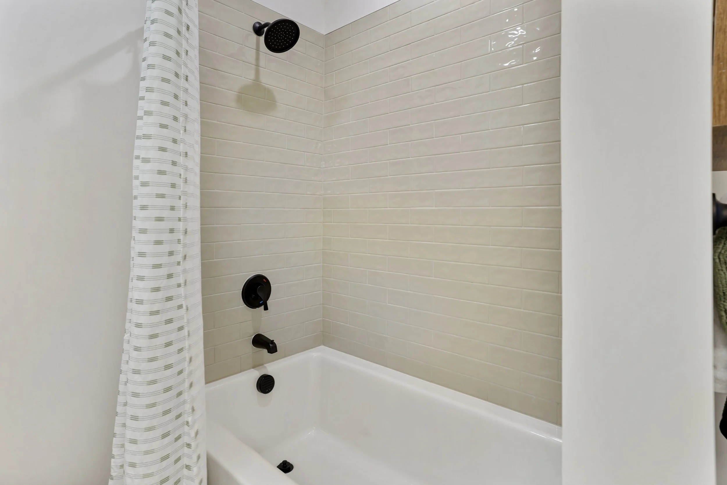 Myniche_Ridge Haven Photos_18.JPG