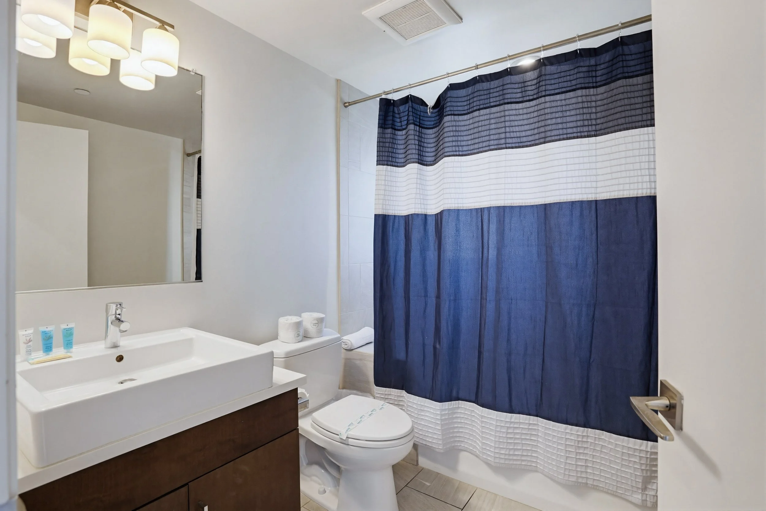 5115-saratoga-ave-unit-8-017.jpg