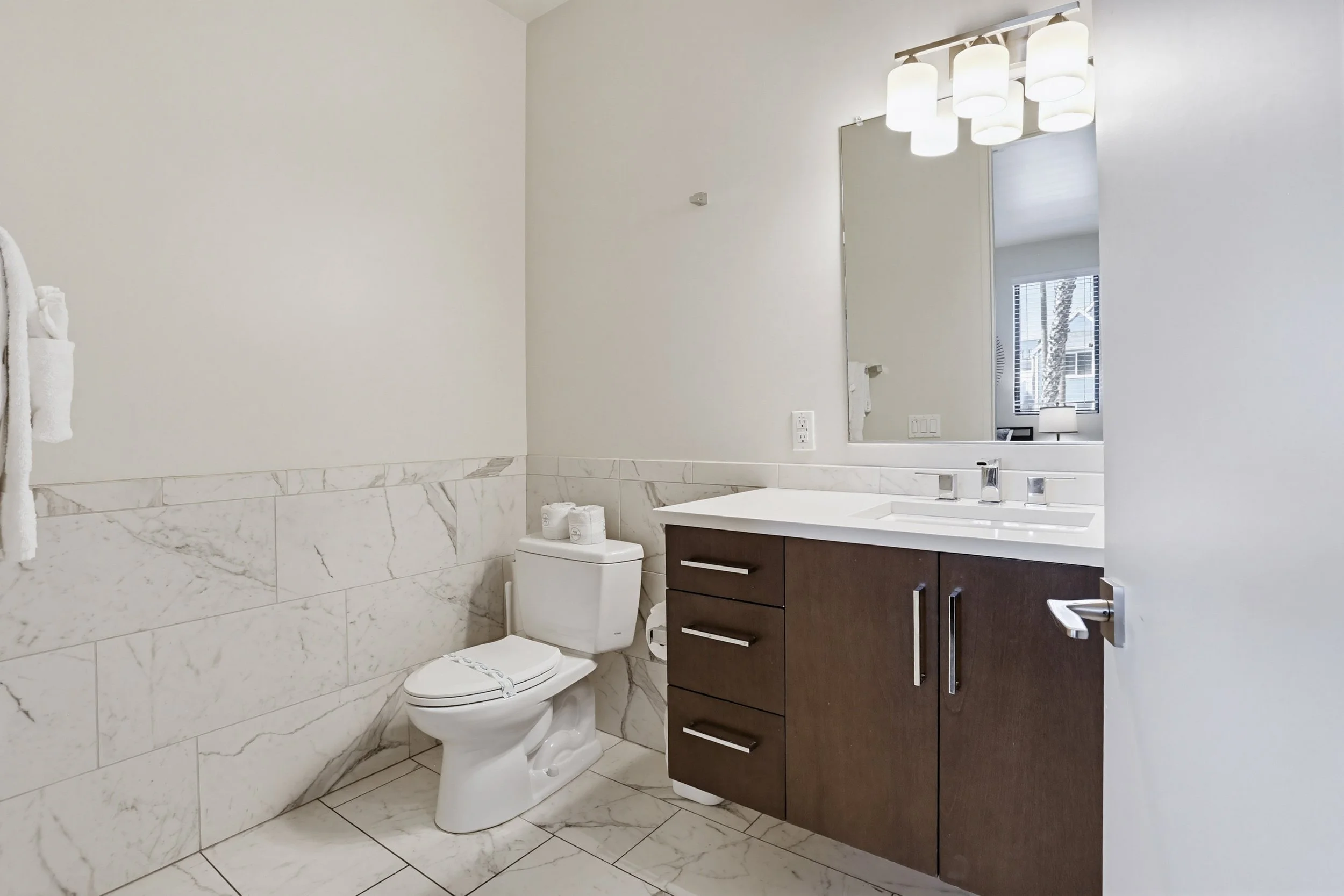 5115-saratoga-ave-unit-8-021.jpg