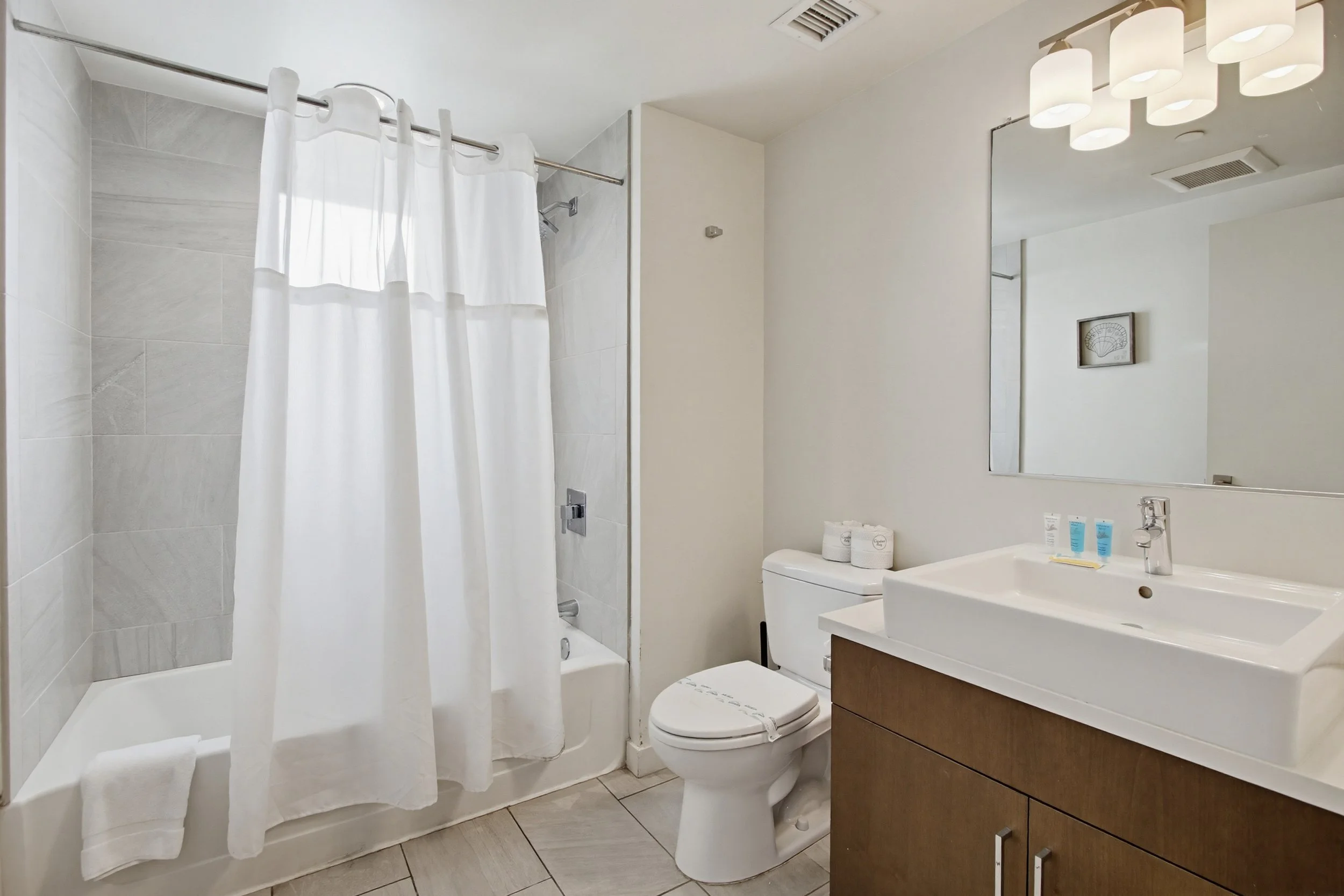 5115-saratoga-ave-unit-7-018.jpg