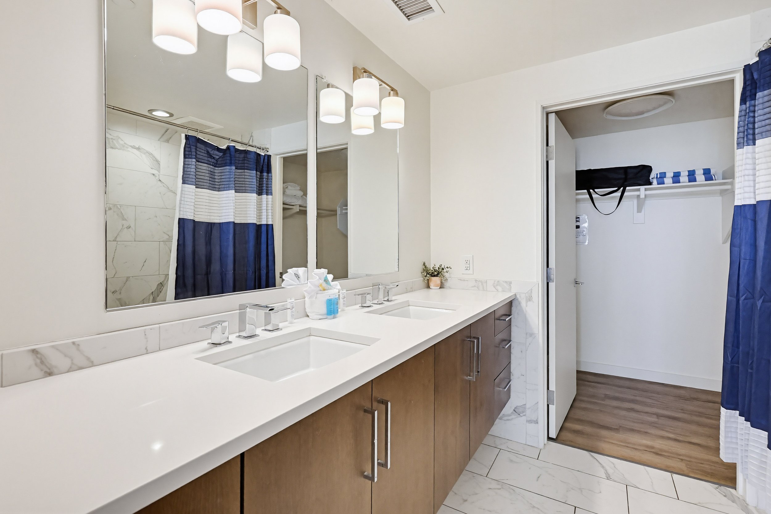 5115-saratoga-ave-unit-5-042.jpg