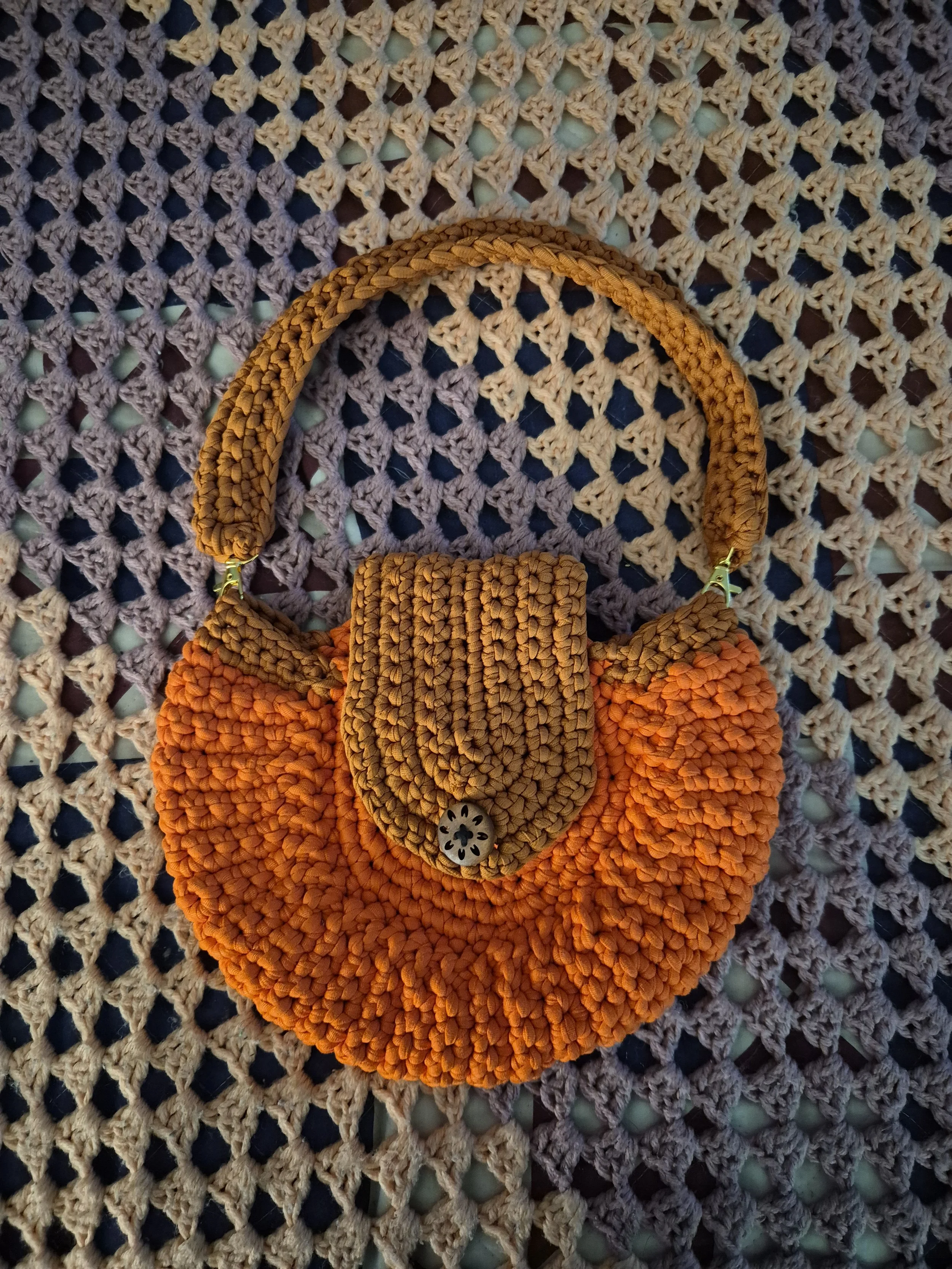 orange oreo hand bag (front).jpg