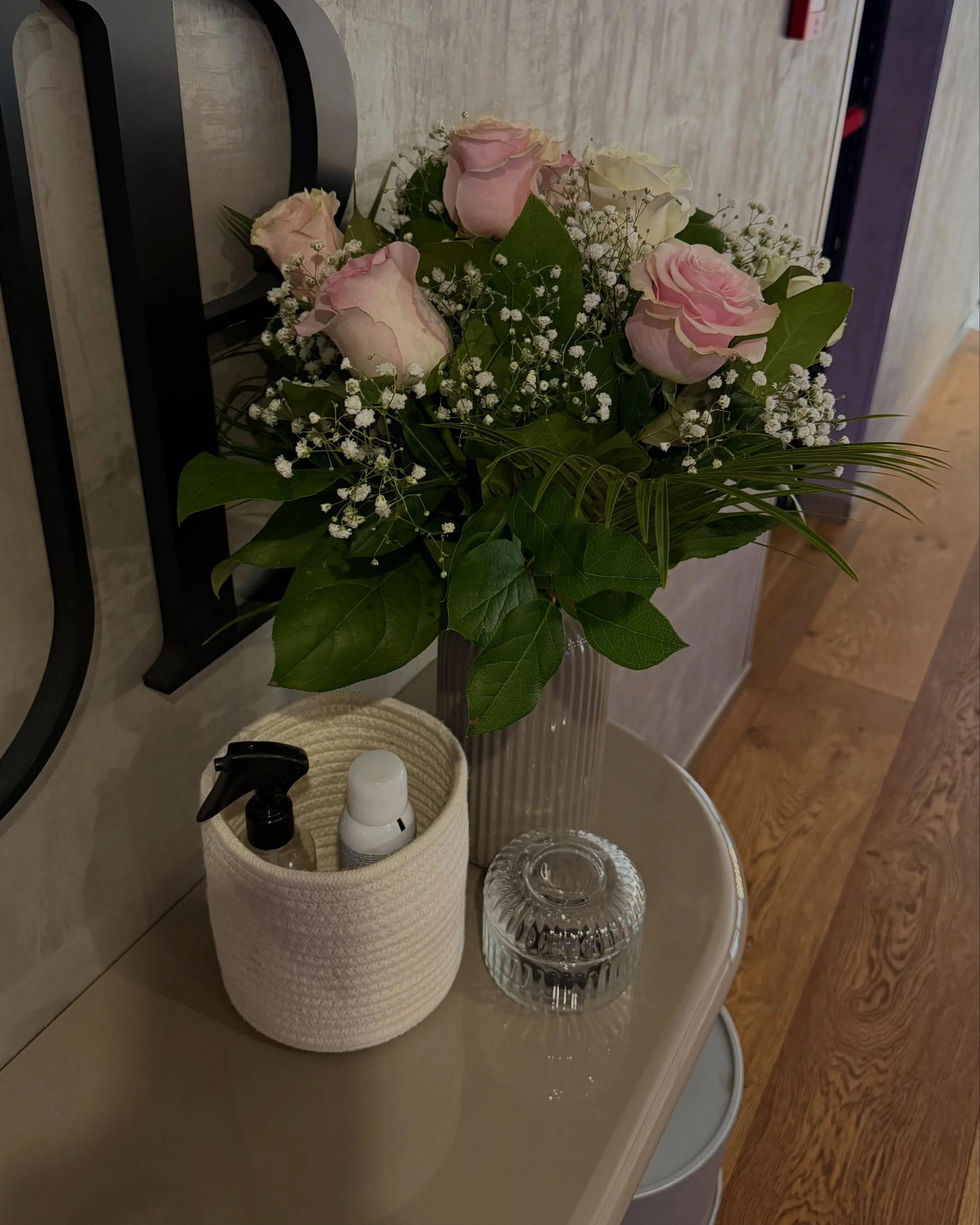 Un espace pour bouger, respirer et s&rsquo;&eacute;panouir. 🌸
Que vous d&eacute;couvriez le Lagree ou que vous soyez d&eacute;j&agrave; adepte, nos portes sont ouvertes &agrave; tous les niveaux.
N&rsquo;h&eacute;sitez pas &agrave; venir tester une 