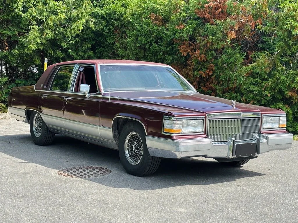 1991 CADILLAC BROUGHAM | 5.7L | Clean Title | No accidents | Sold As-Is