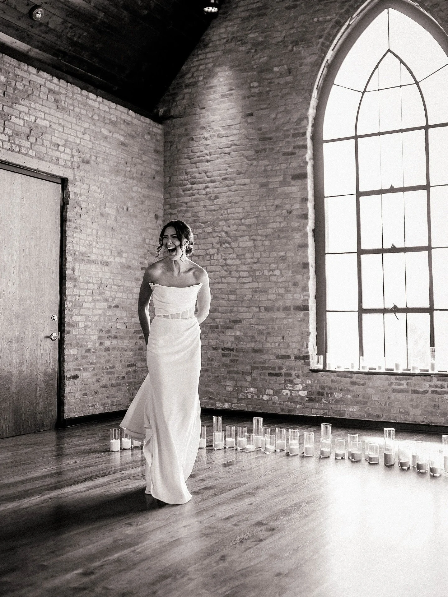 A few behind the scene shots with the best crew, details from reception, and one very excited bride 🫶🏼
&bull;
Venue | @clementinenashville 
Photography | @sowingcloverphoto 
&bull;
&bull;
&bull;
#florist #flowers #bouquet #wedding #flower #flowersh