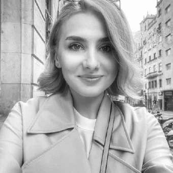LOREDANA ANDREI - NB Director