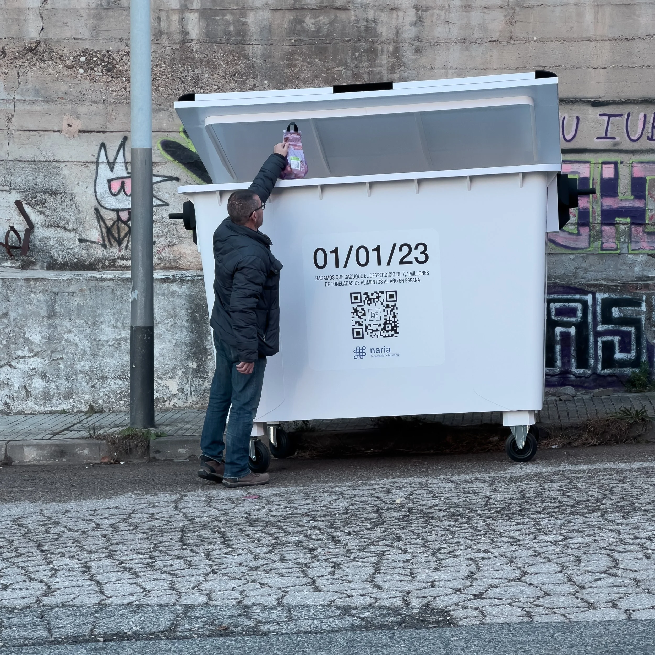 naria contenedor 1.jpg
