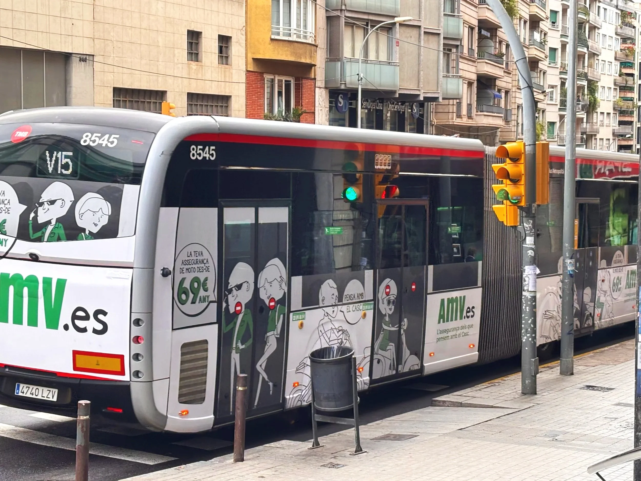 bus5.jpg