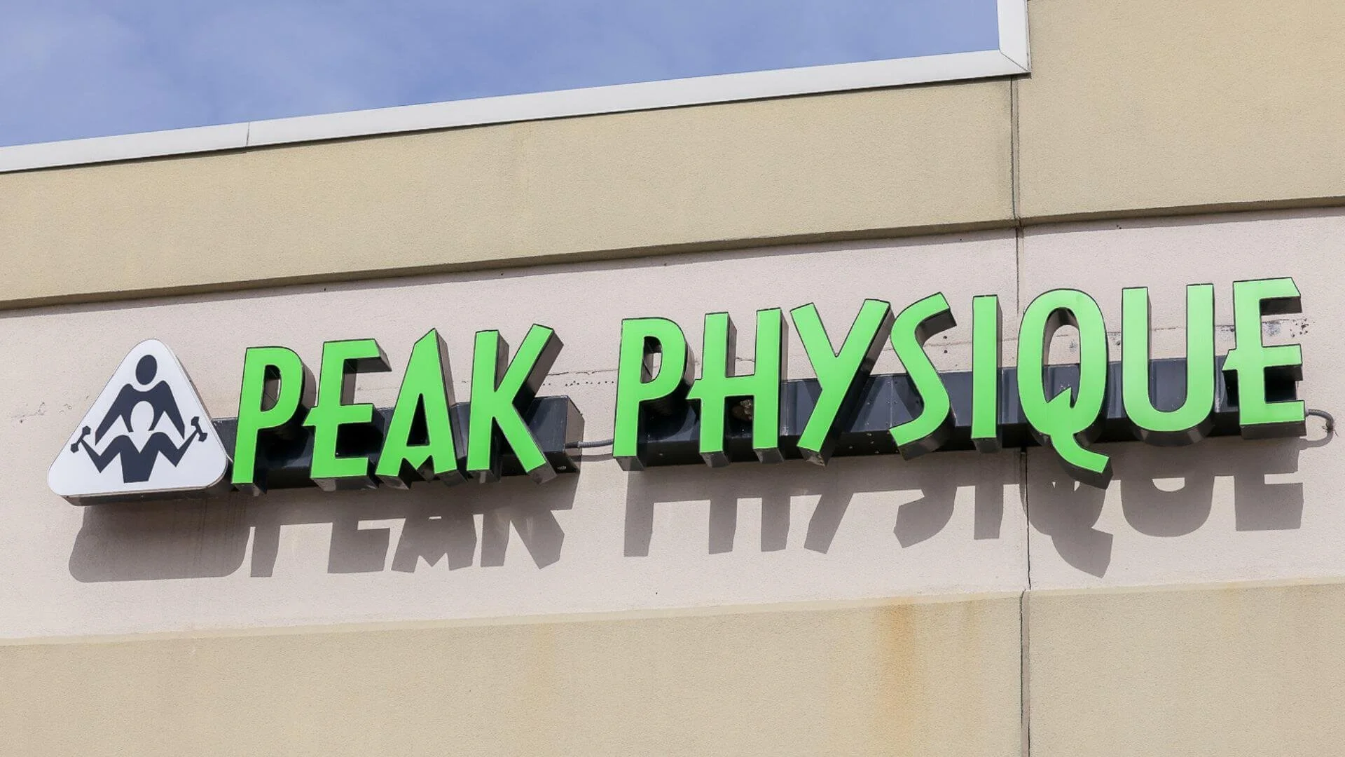 Peak physique, personal training studio in troy michigan sign on building
