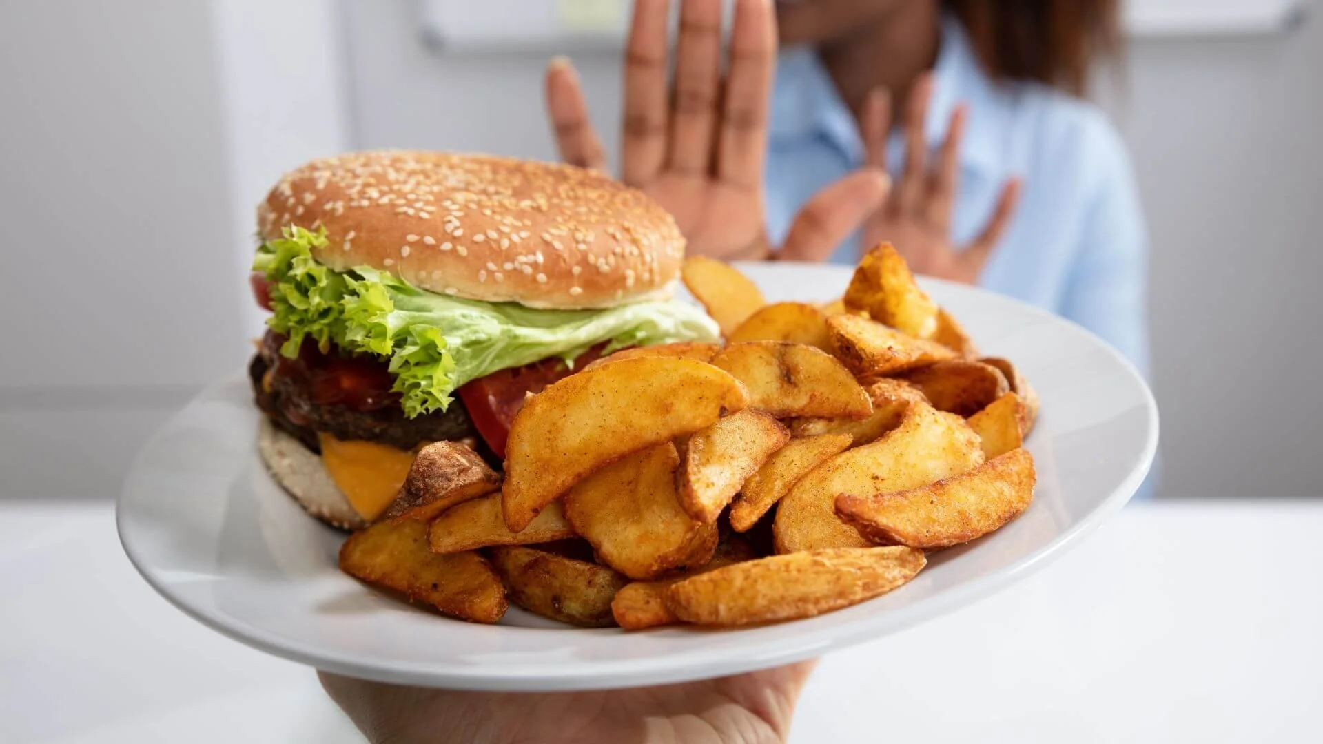 Top 10 Foods to Avoid to Lose Weight More Effectively