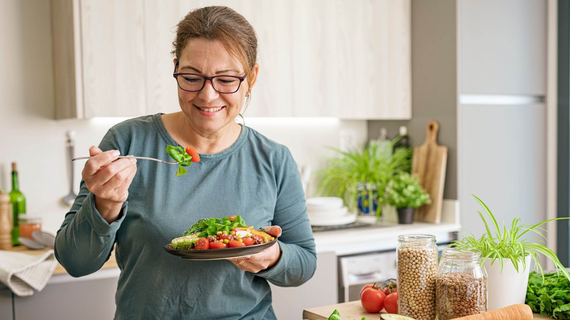 Foods That Keep You Full Longer: What We Tell Clients Who Are Always Hungry