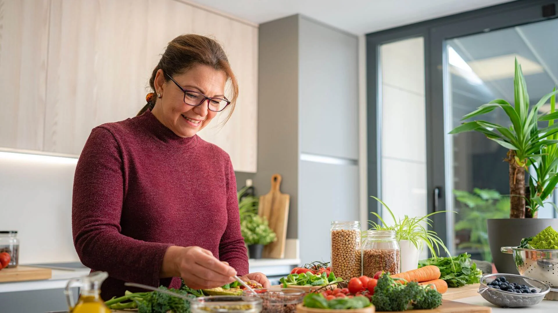woman cooking a healthy meal
