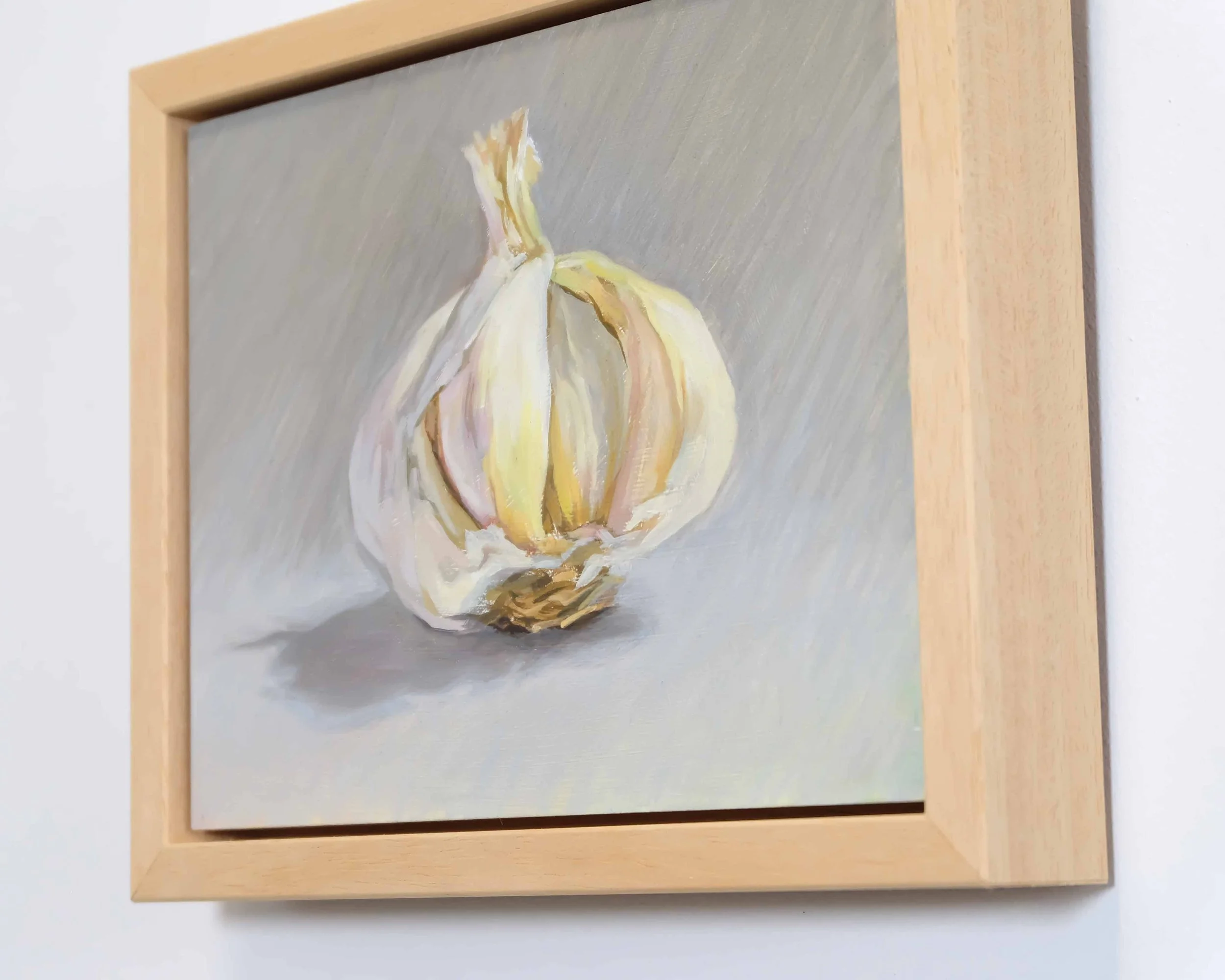 Grey-garlic_angle_web.jpg