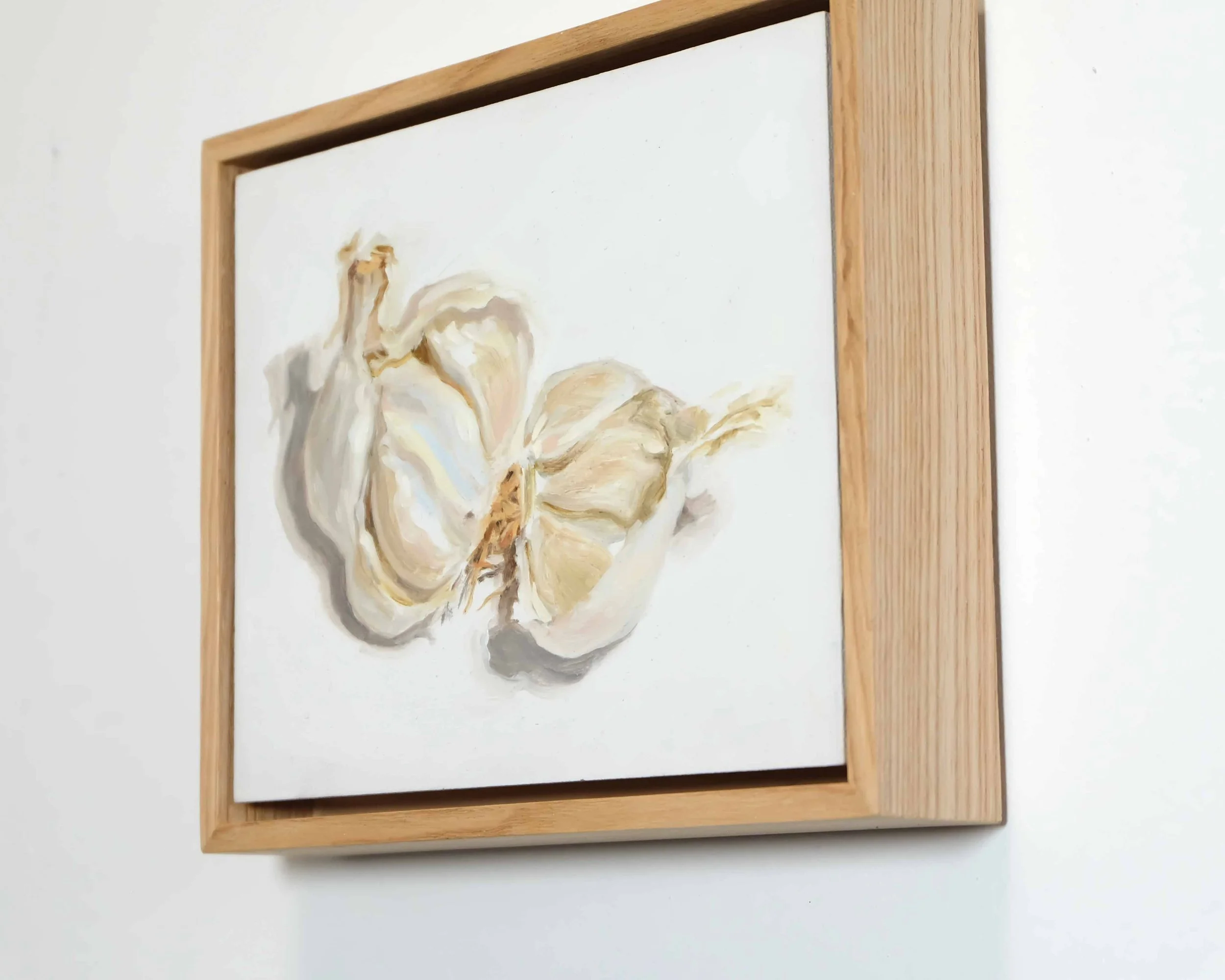 Gloopy-Garlic_angle_web.jpg