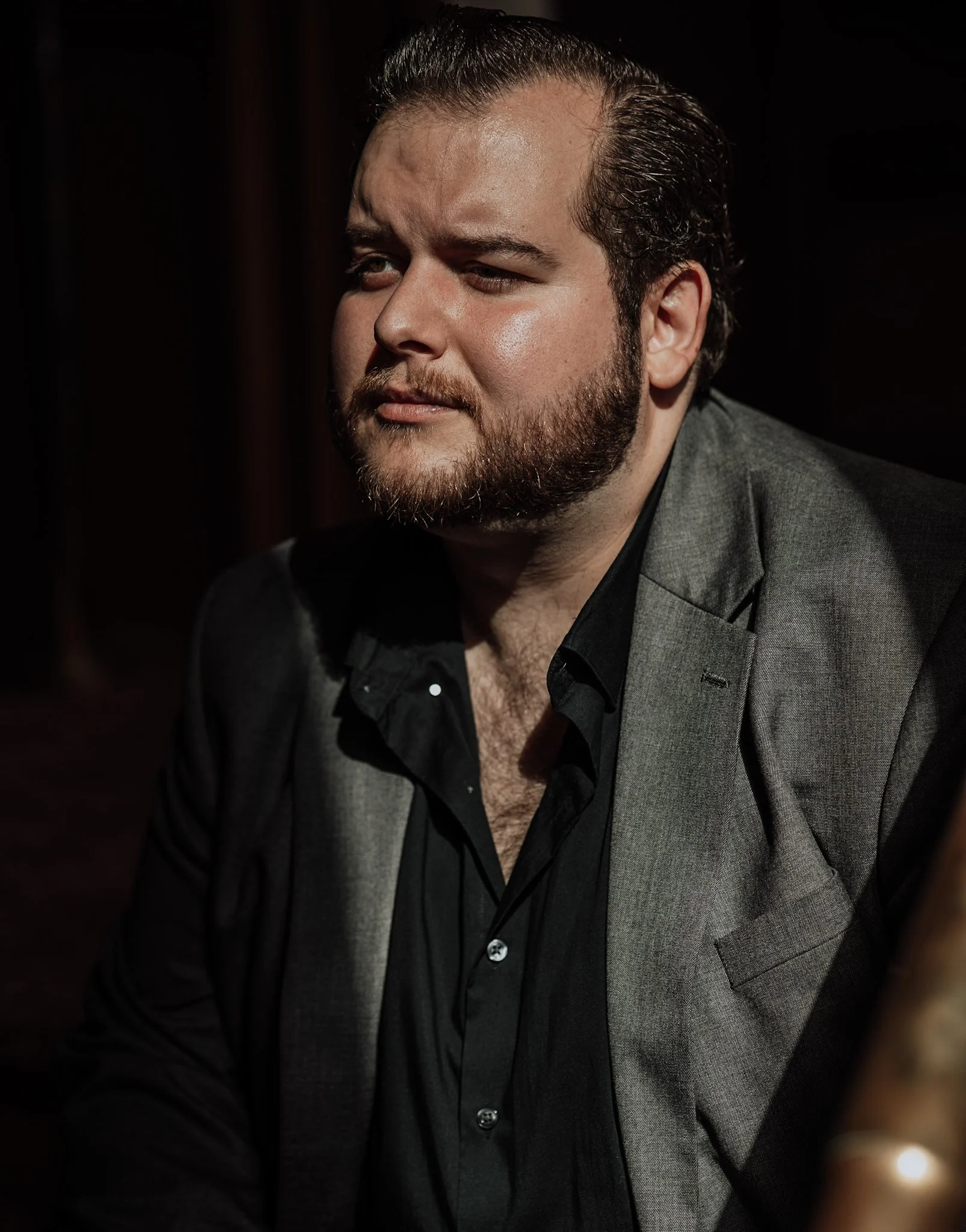 Henrique Headshot 1.jpg