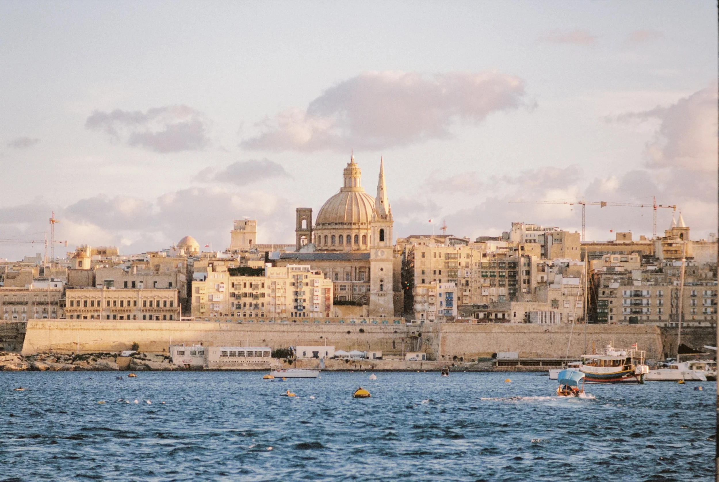 Praktica TL 5B Portra 400, Valetta