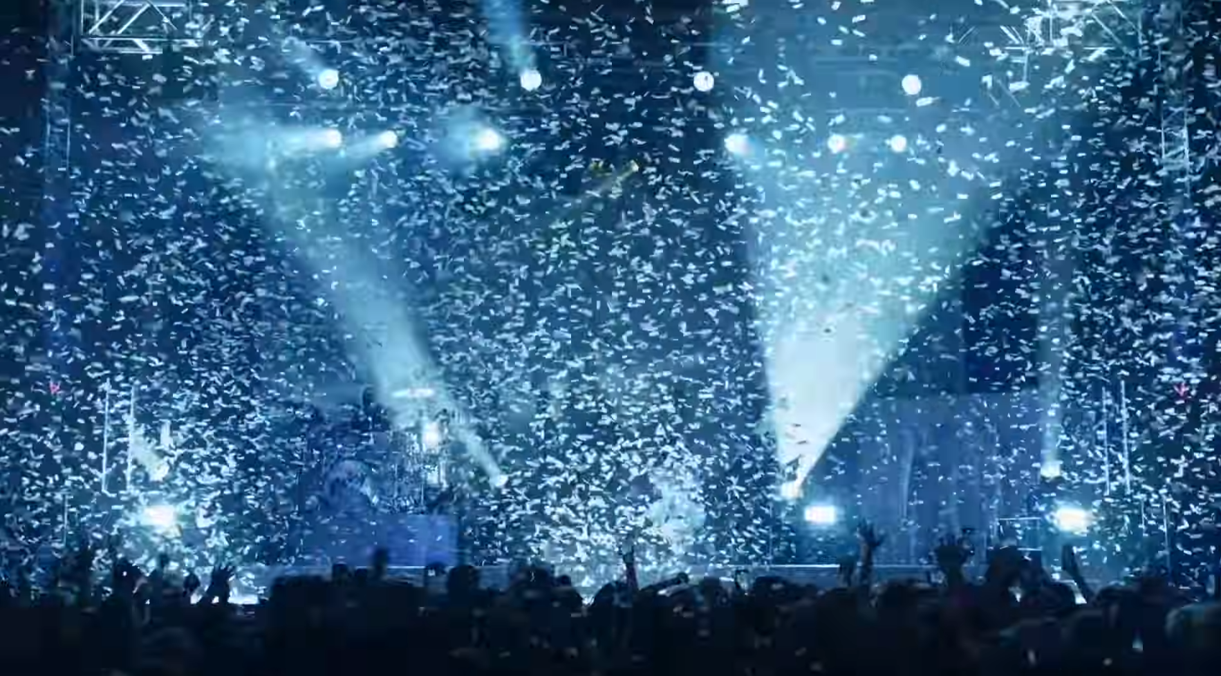 Poppy live concert — ticketed livestream production, FOH mix, tour director