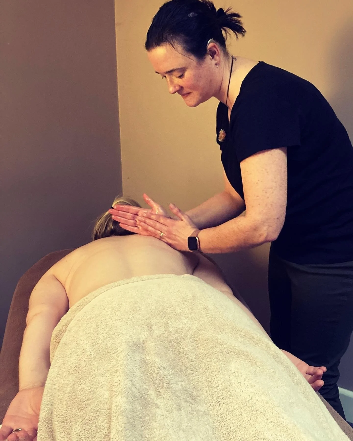 Indian Head Massage treatments in Warwickshire - Root & Rise