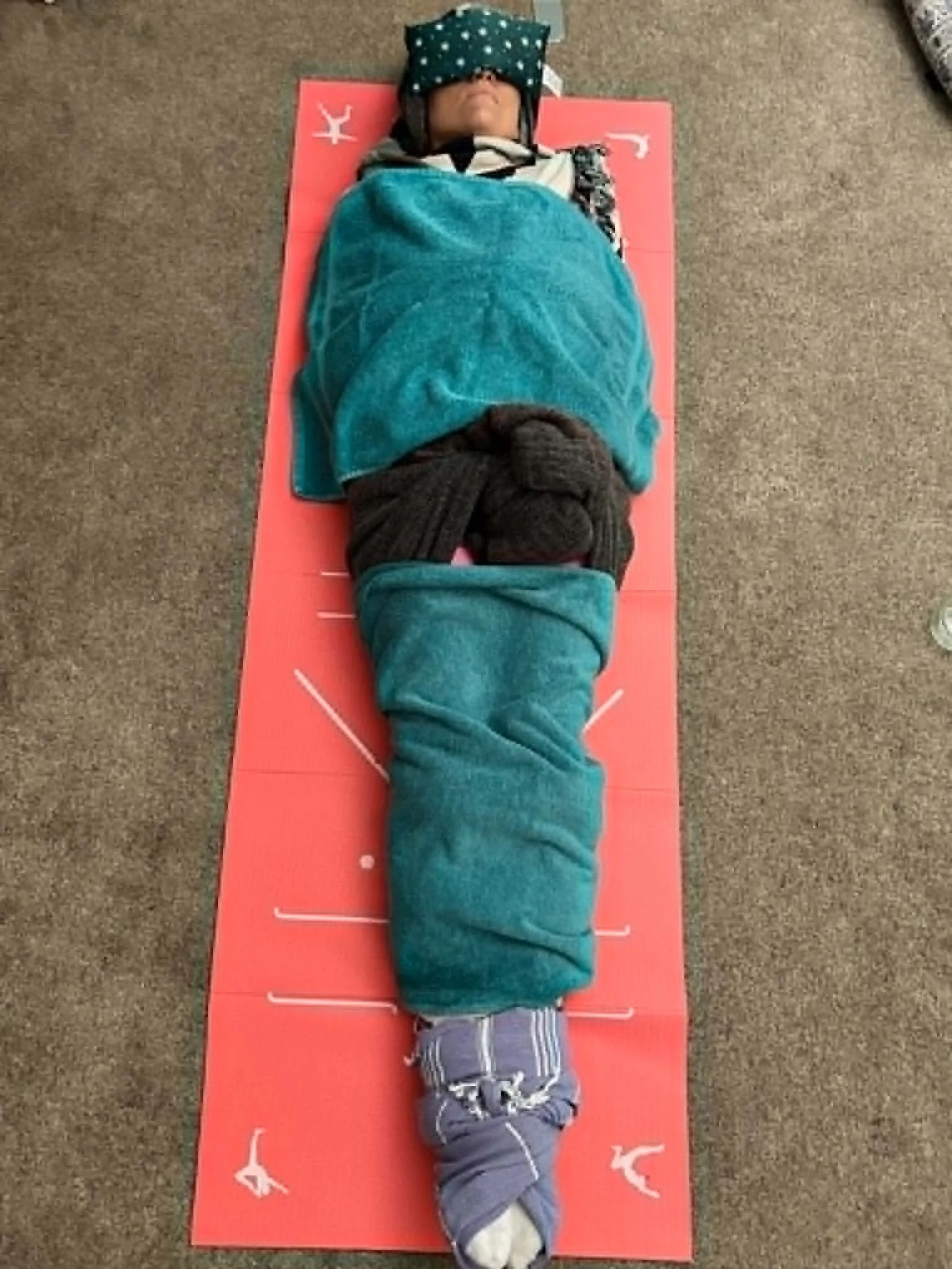 Restorative holistic therapy session - Root & Rise