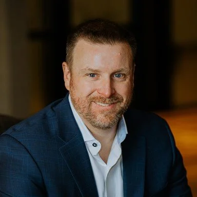 Headshot of Brian Kelly