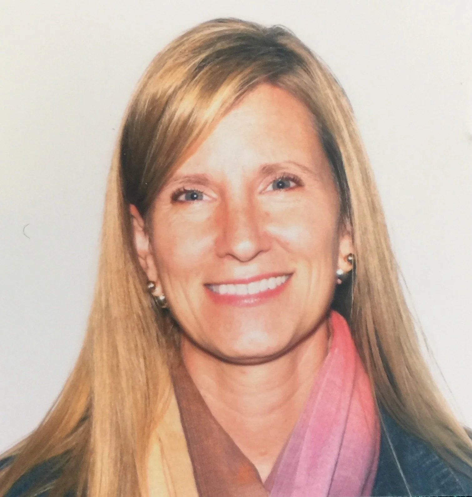 Headshot of Gretchen Pesek Skarohlid