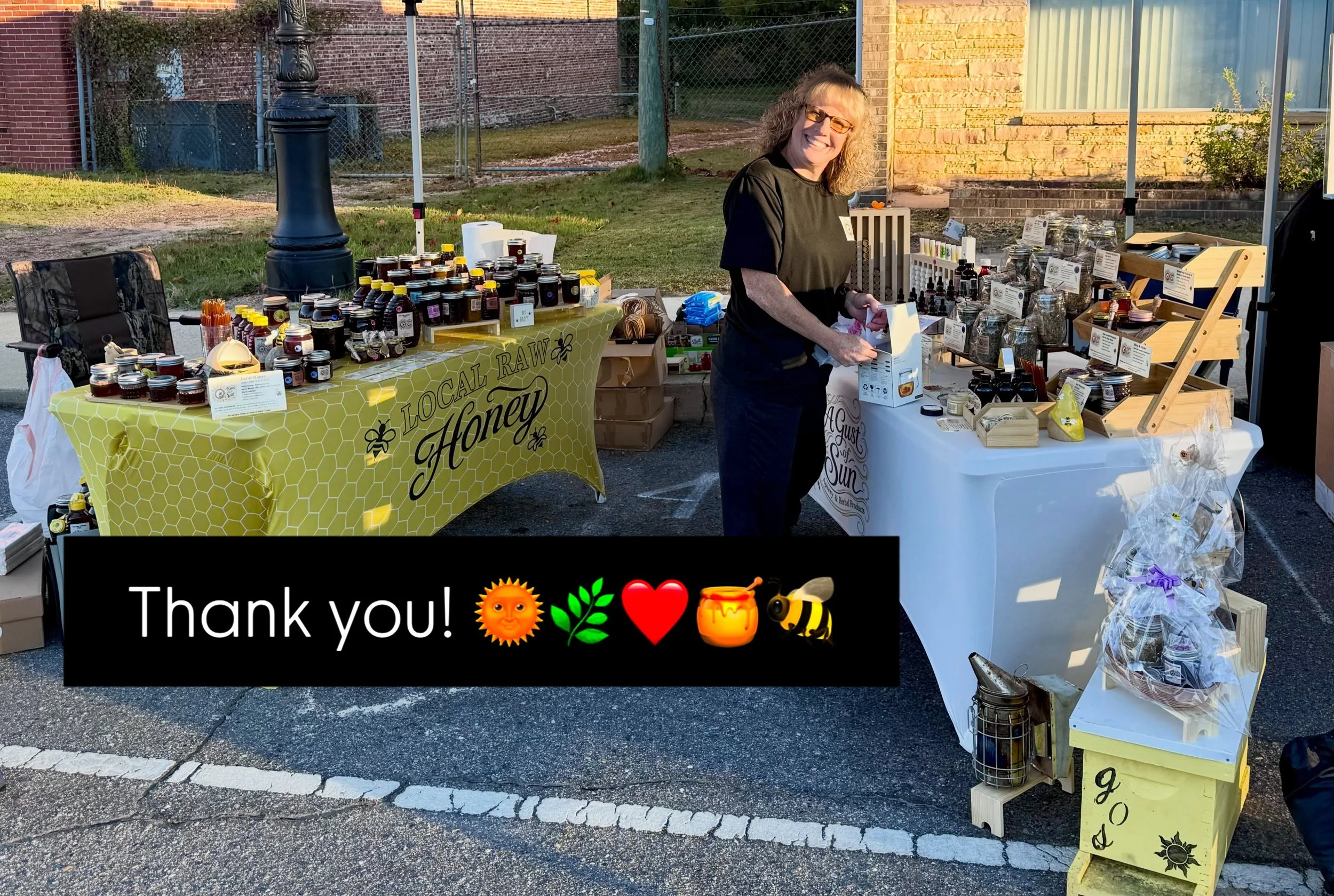 To everyone at the Alabama Cotton Festival in Eclectic today, THANK YOU! We enjoyed meeting and talking with everyone! Whether you bought our products or not, we appreciate you sharing your time with us! Again, thank you and have a SWEET day! 🌿❤️🍯?