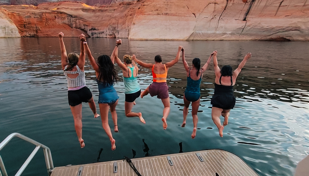 girls trip logo (7).png