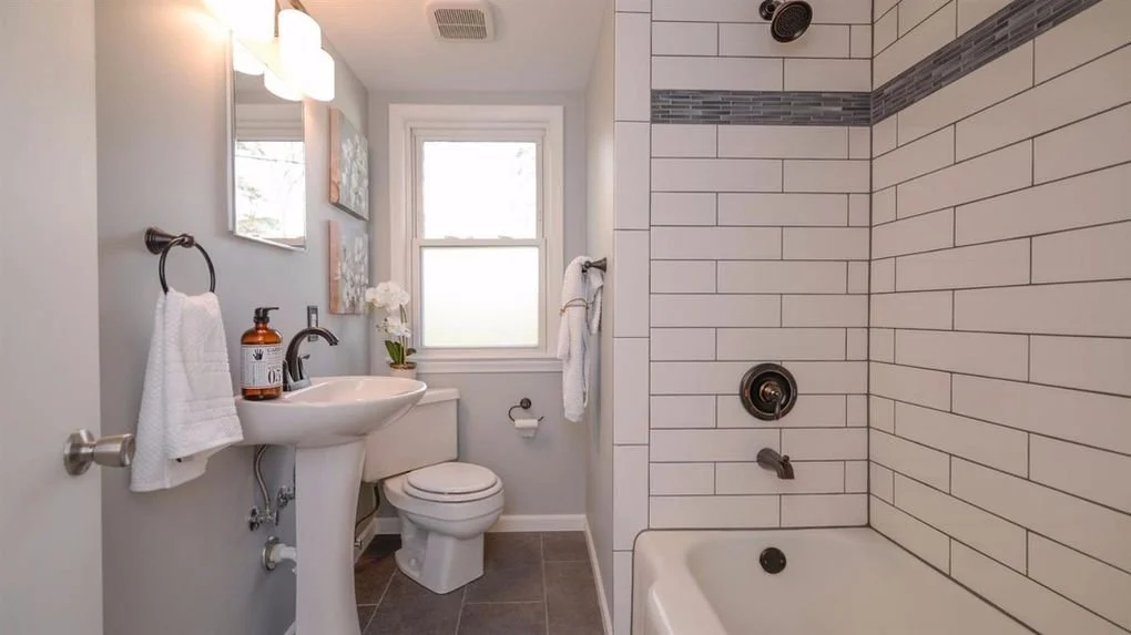 4 Quick Tips to Expand Storage in Your Bathroom