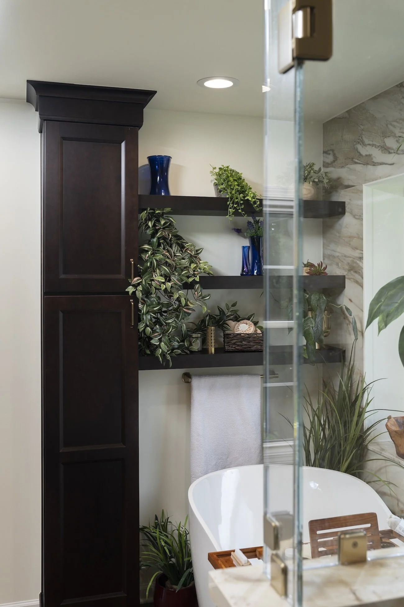 2025_11_FarmingtonHills_Bathroom2_JHP02834_HighRes.JPG