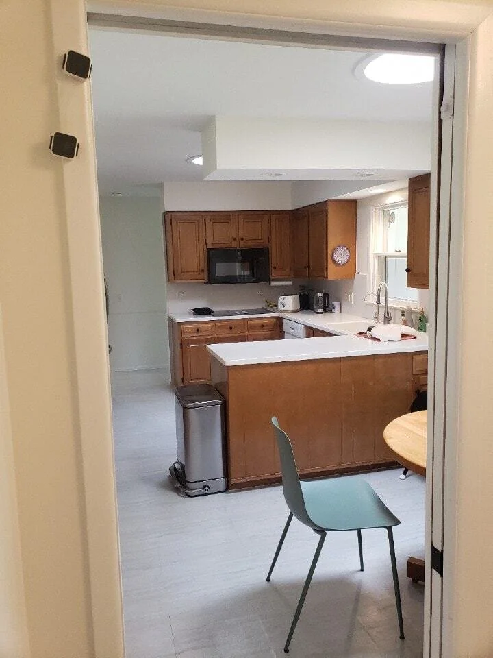 Sallen Kitchen Befor B.jpg