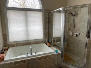 Master hot tub - Eileen McMyler.jpg