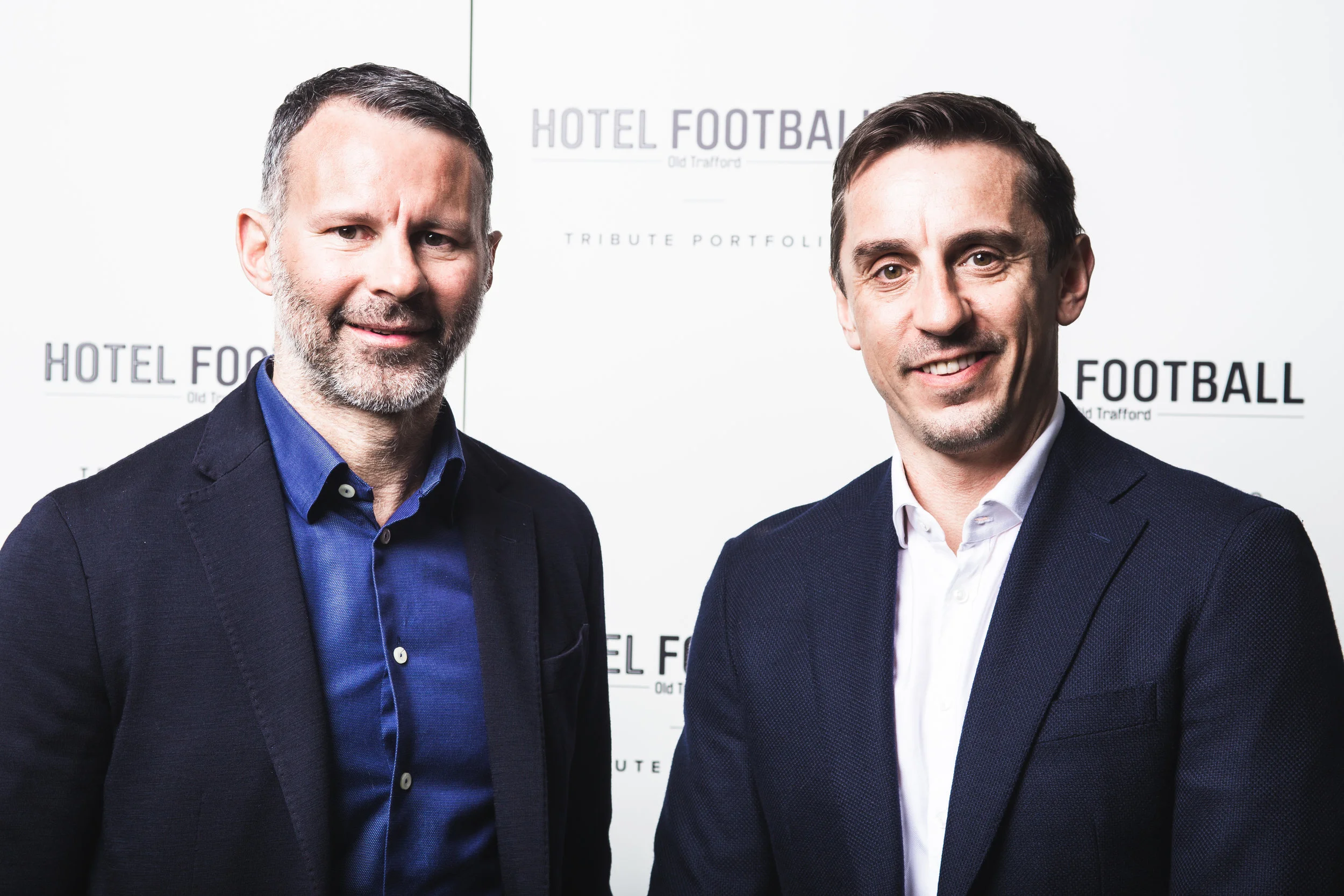 Ryan Giggs &amp; Gary Neville - Hotel Football
