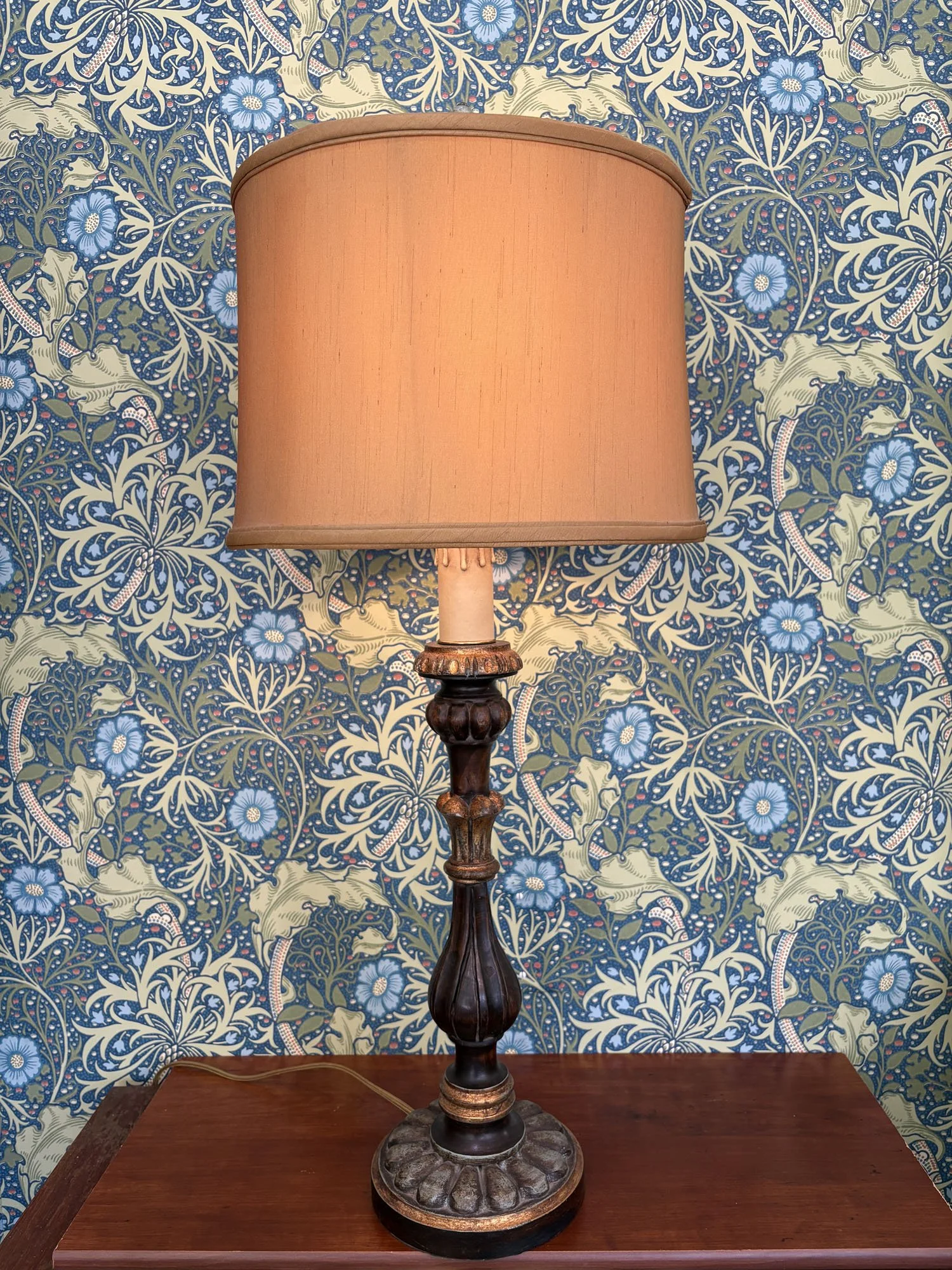 Table Lamp with Vert-de-Gris and Gold finish