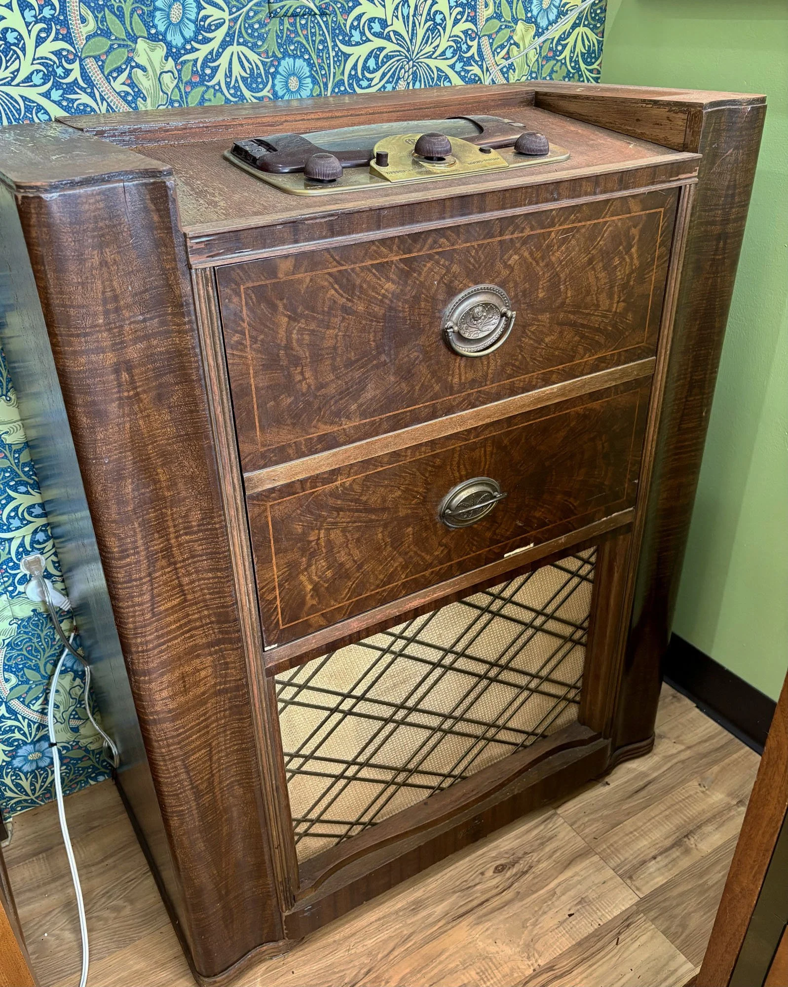 1950s Zenith Radio Phonograph Console
