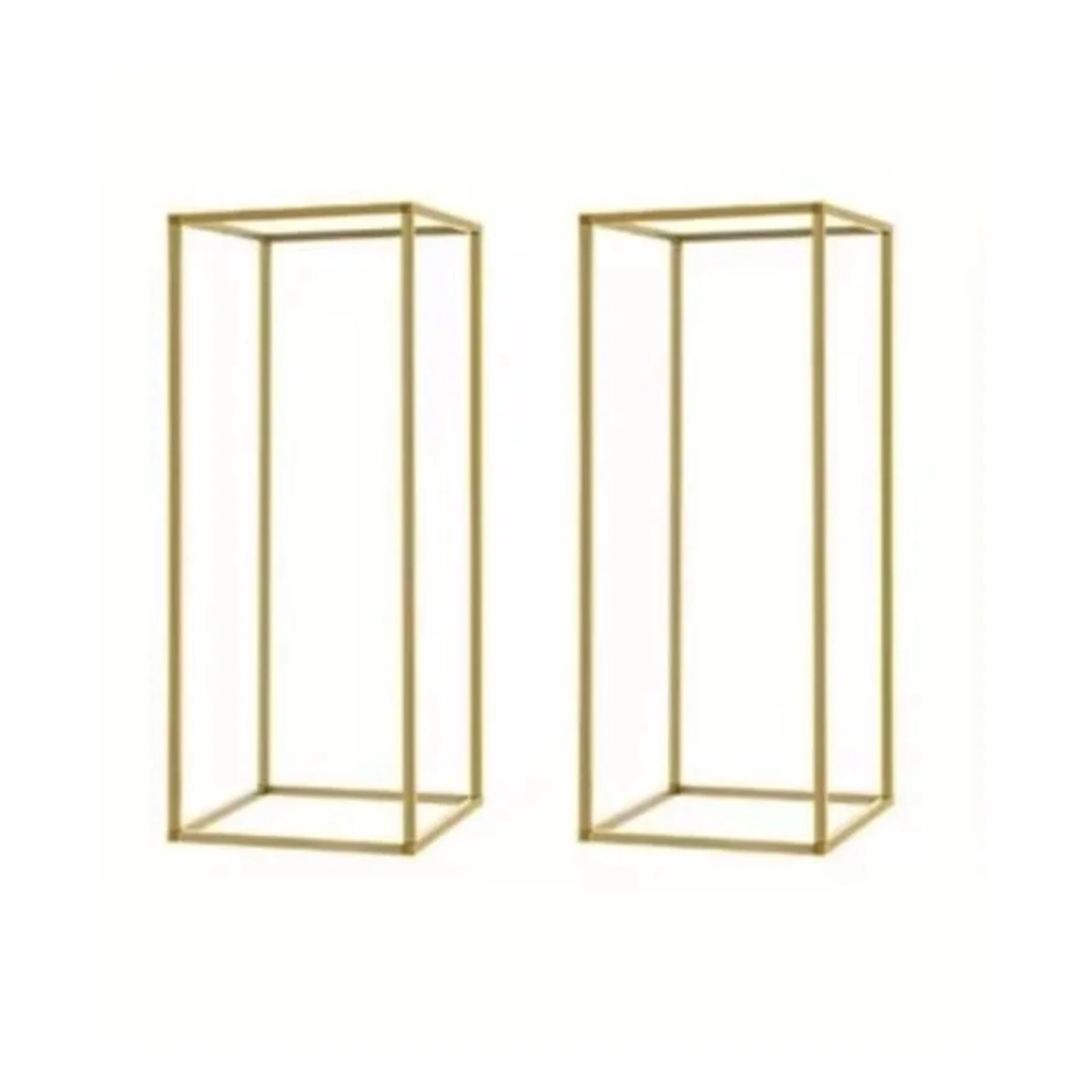 Deux cadres en bois doré, simples, non décorés, placés à côté l'un de l'autre sur fond blanc.
