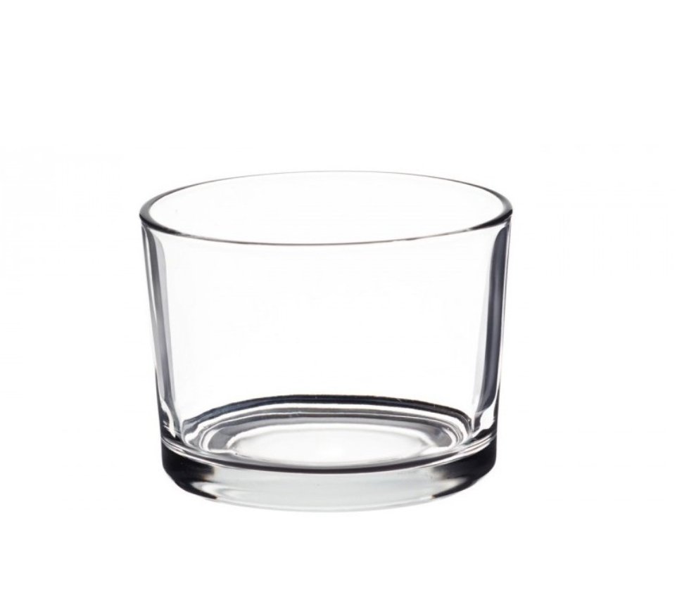 Verre à whisky en glass transparent vide sur fond blanc
