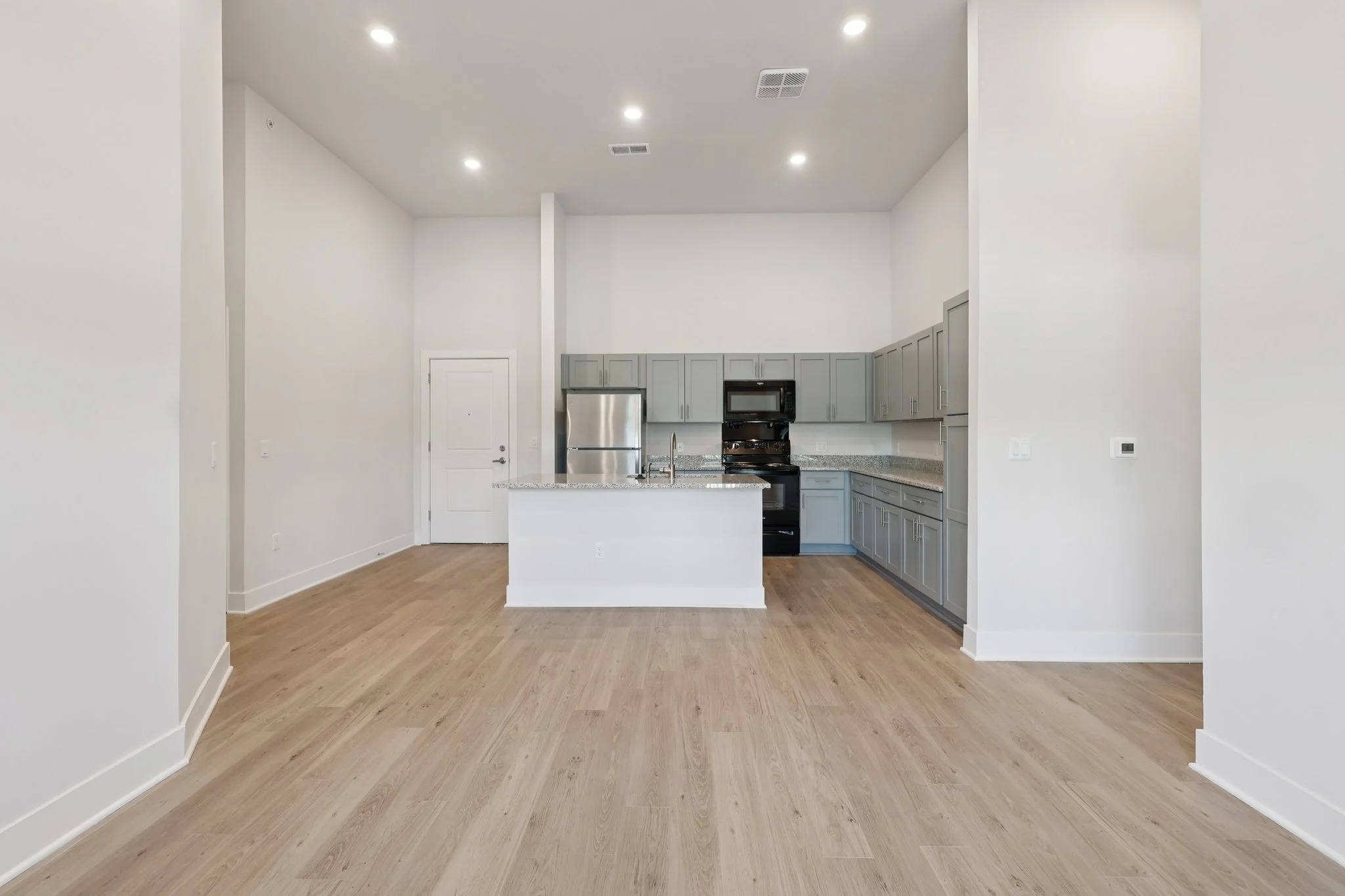 4-web-or-mls-1112 Ilium Ave-2106-004.jpg