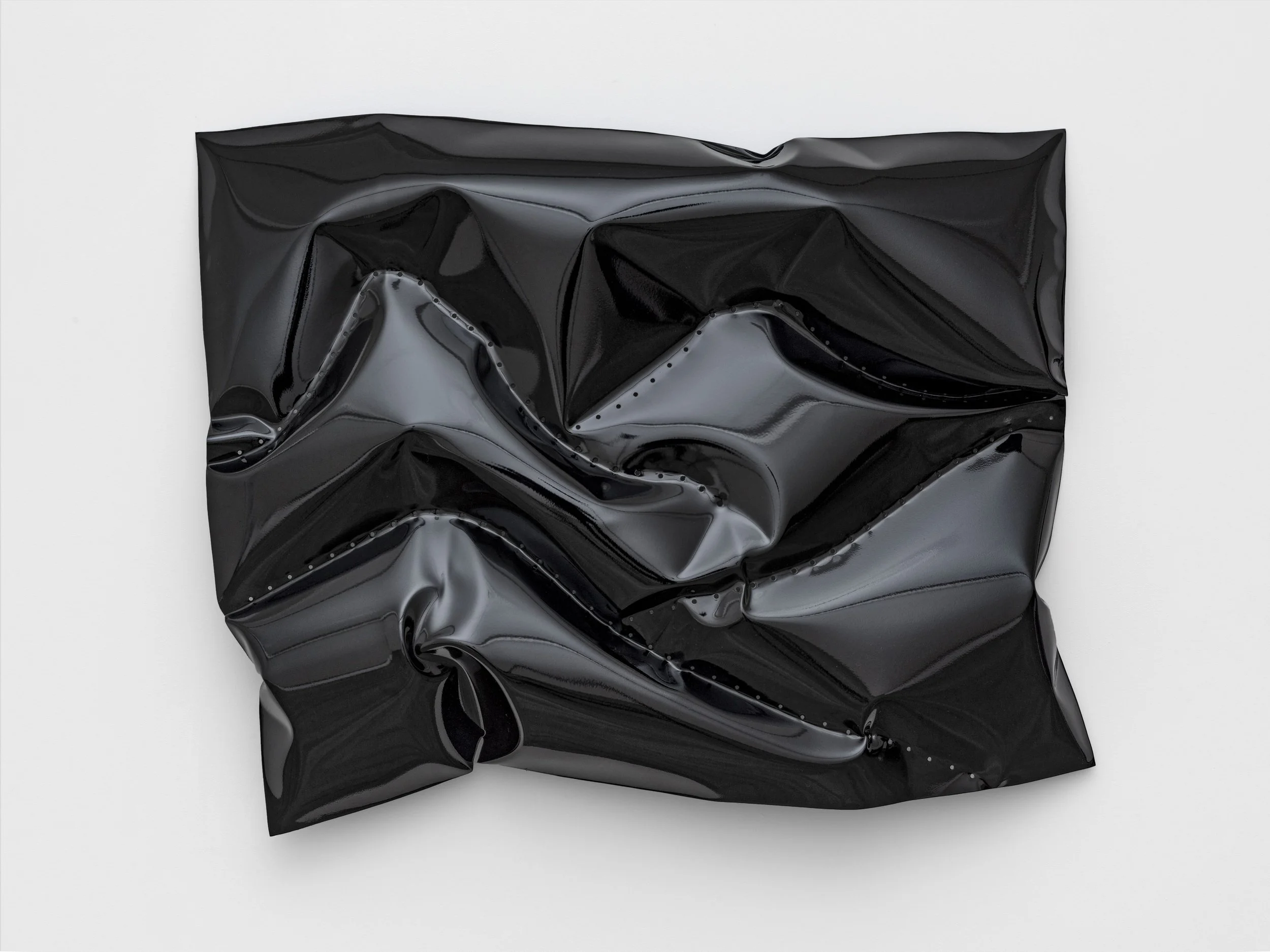 Stefan Knauf,
Landschaft_Y9B, 2023,
Inflated steel, hot dip galvanized,
100 × 70 × 10 cm