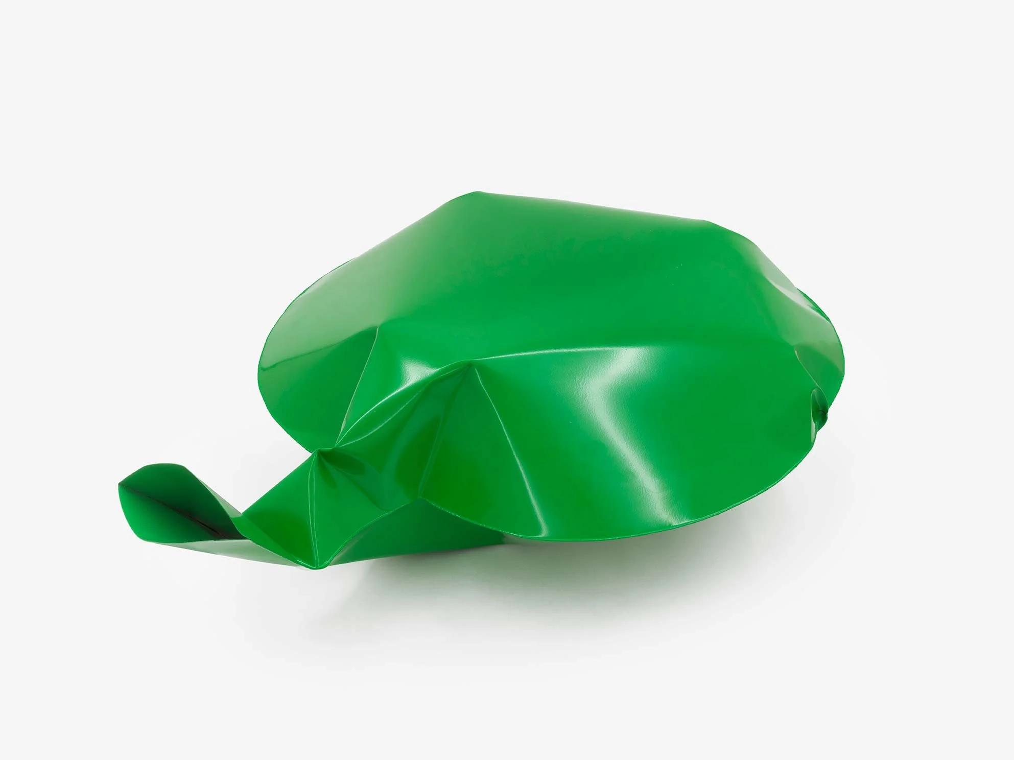 Stefan Knauf, Furzkissen III, 2022,
Powder coated steel, glossy lacquered,
37 x 125 x 90 cm