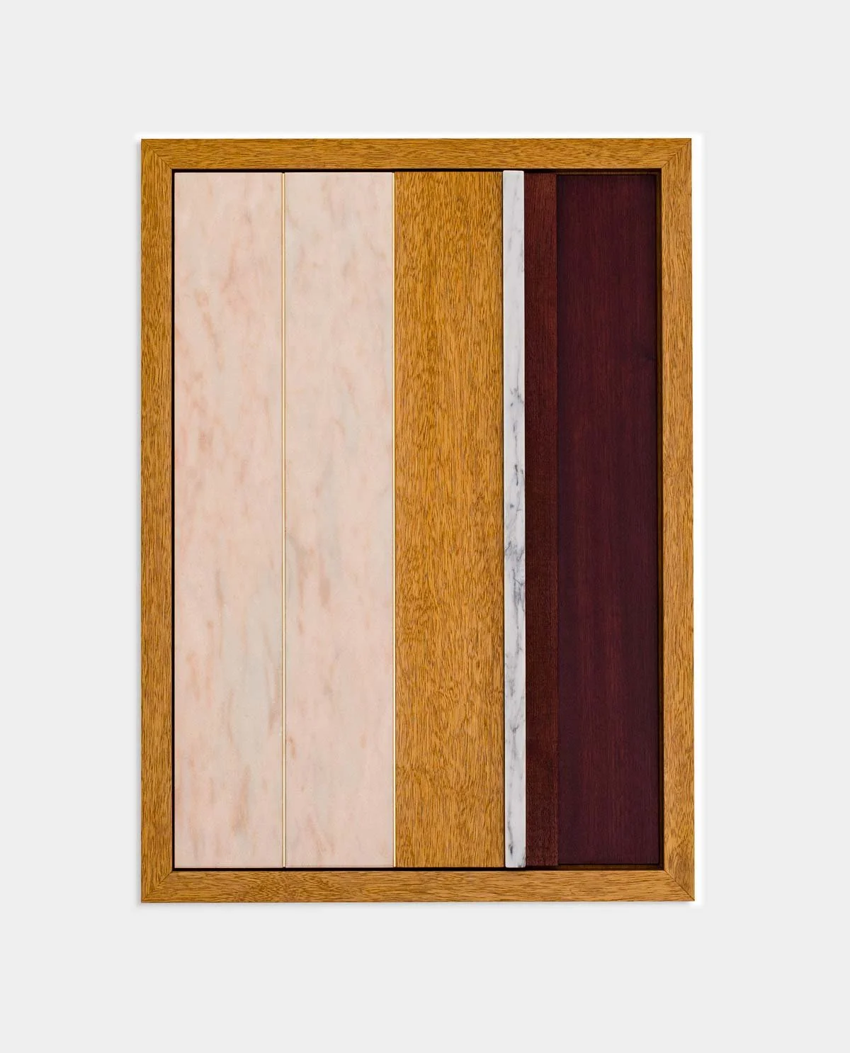 Stefan Knauf, Untitled, 2020,
Brass, rose marble, Carrara marble, mahogany wood and limba wood,
70.5 x 51 cm