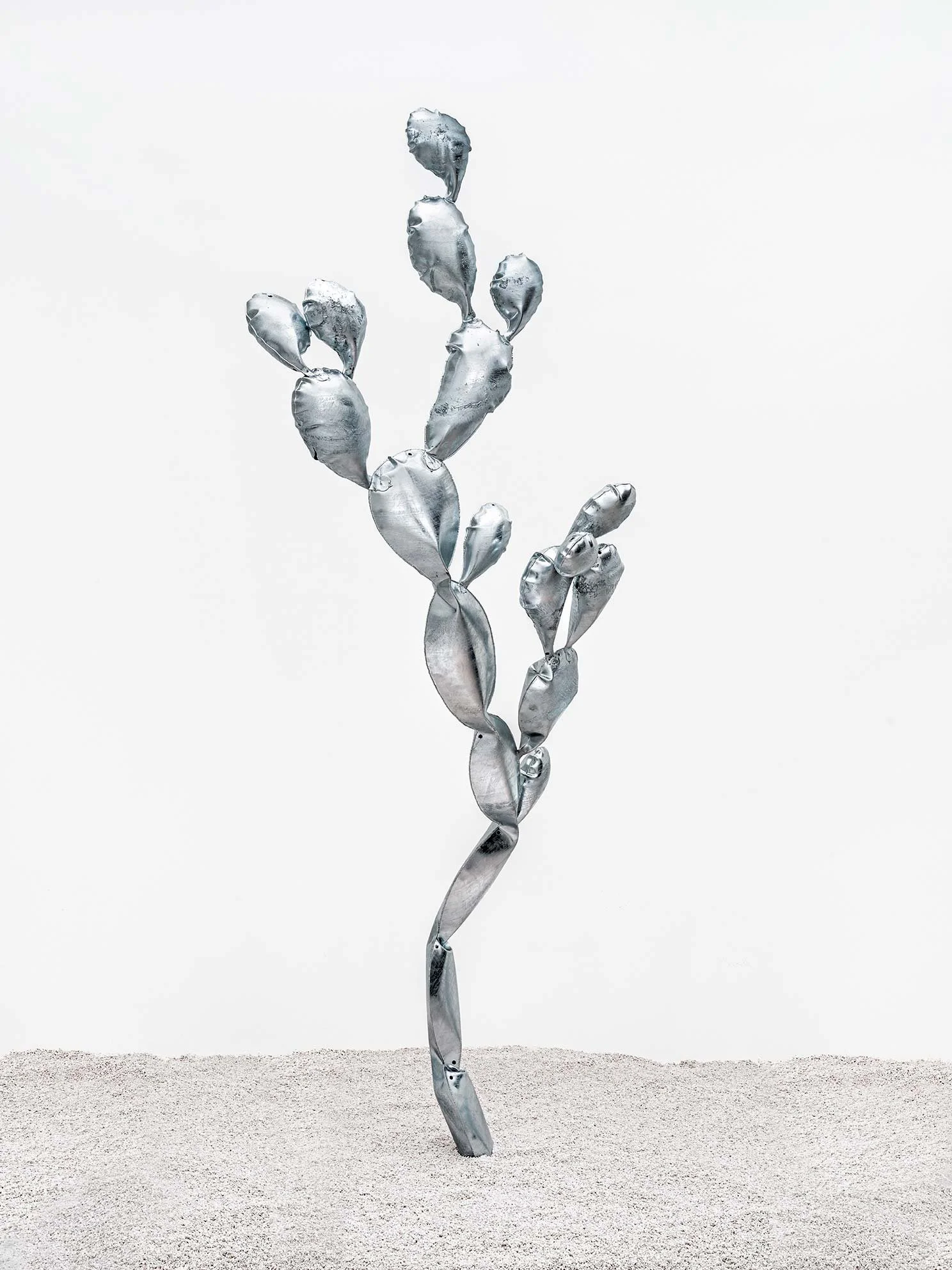 Stefan Knauf, Cactus I, 2022,
Inflated steel, hot dip galvanized,
230 × 100 x 60 cm