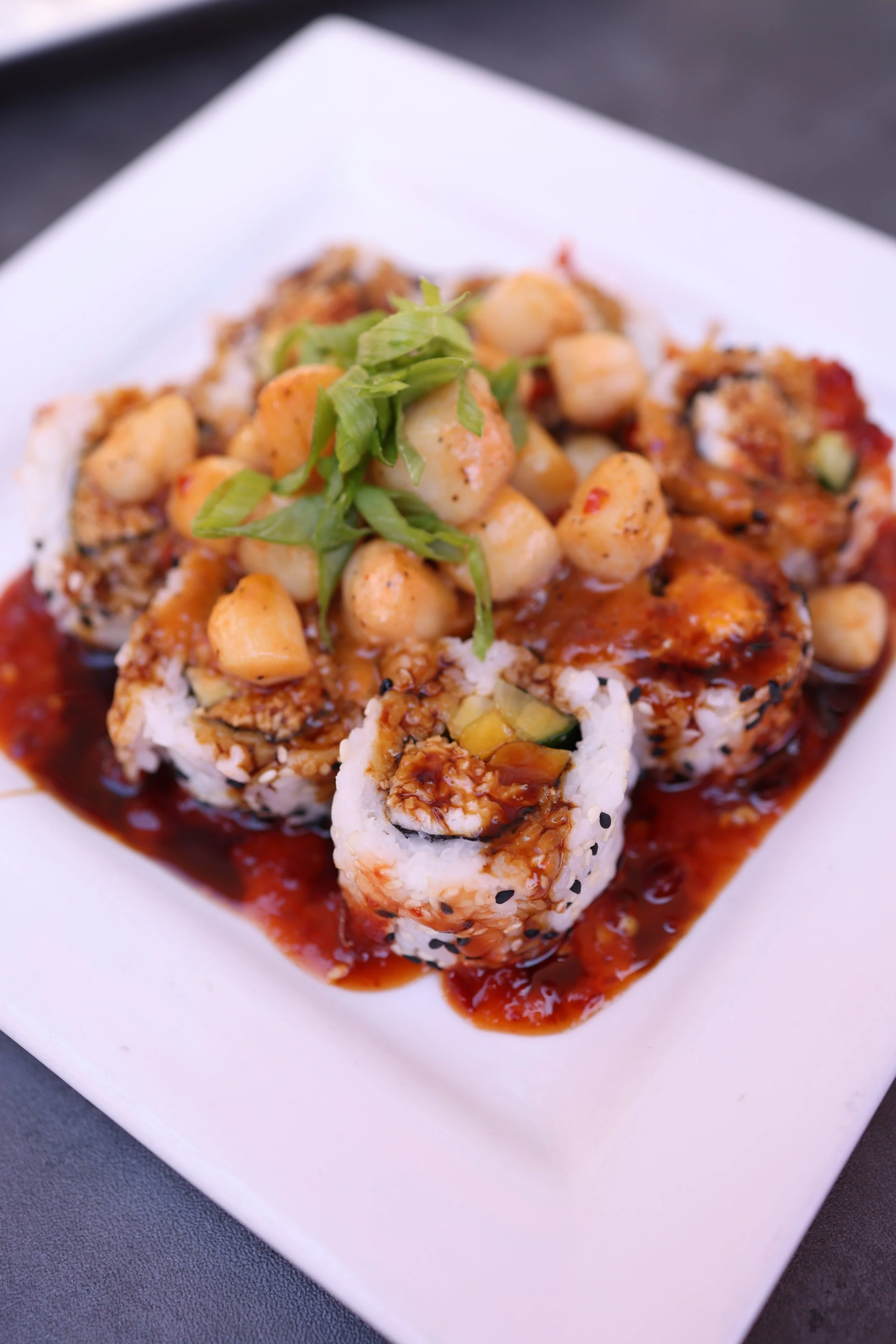 Cali-Fresh Roll Topped with baked Scallops