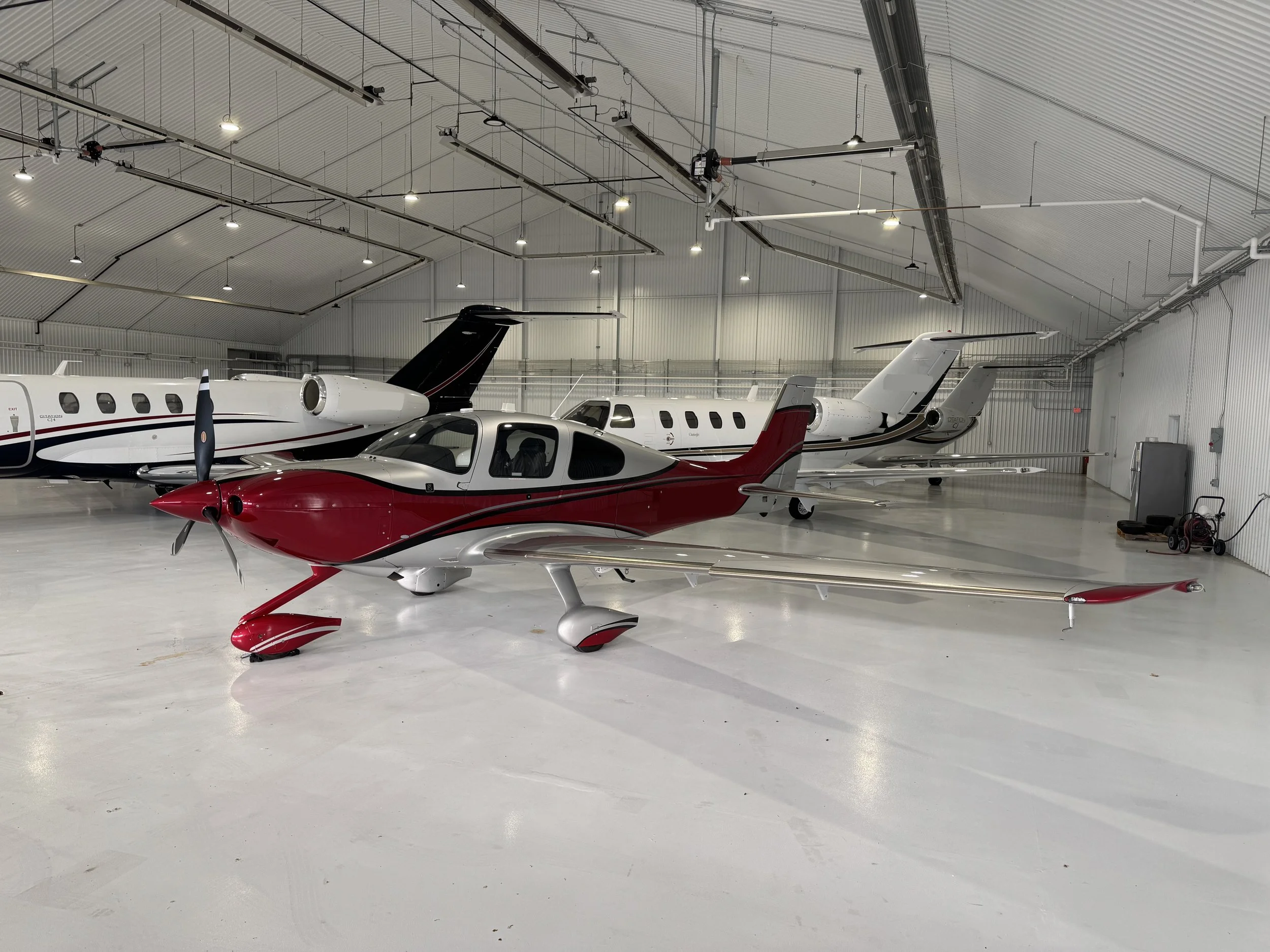 Cirrus SR22 clean after Detailing Service.