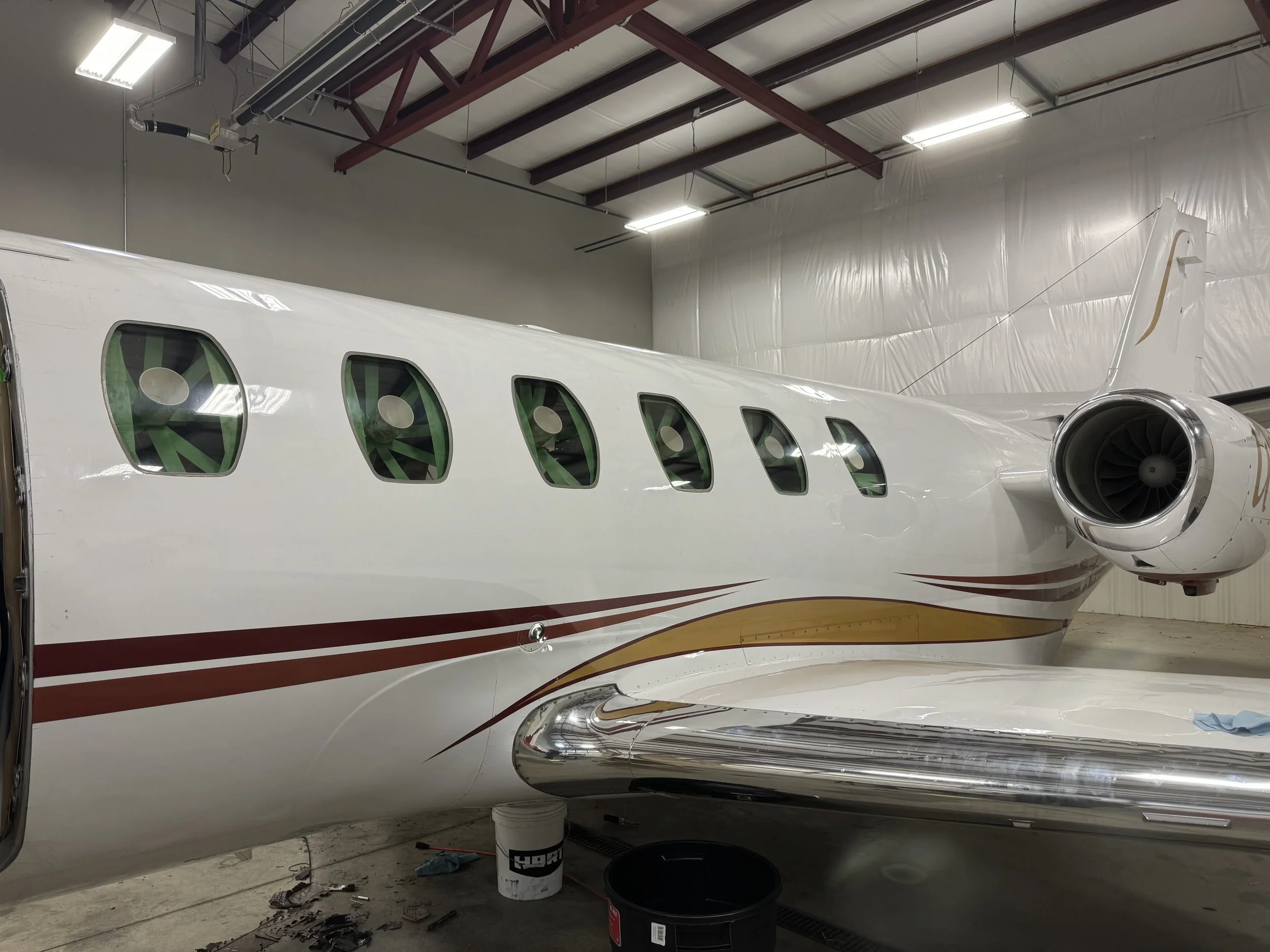 Interior Window pane and seal replacement in Citation 560 Ultra.
